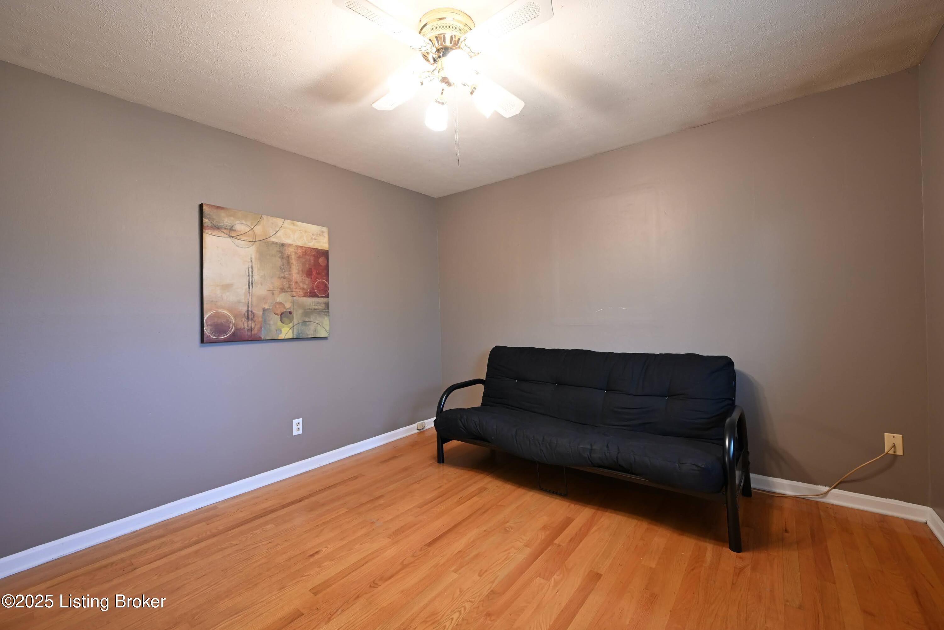 4913 D Lue Ct