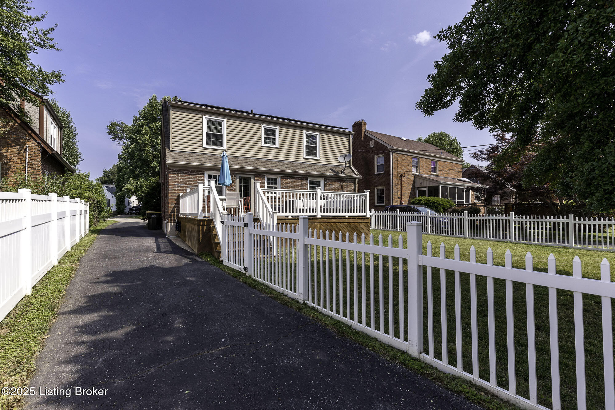 2660 Kings Hwy