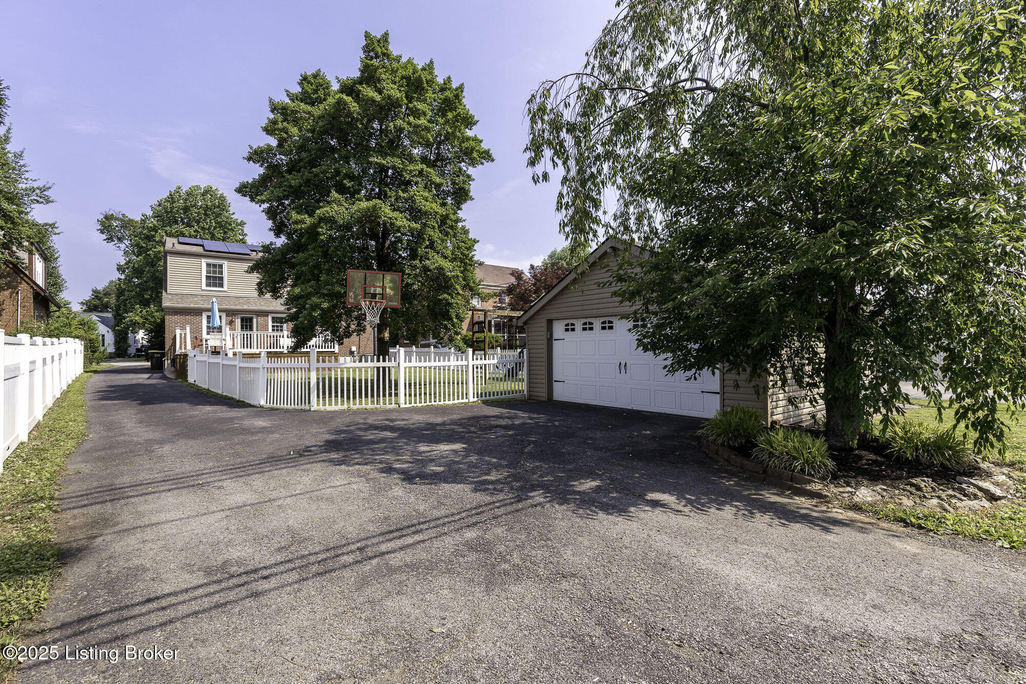 2660 Kings Hwy