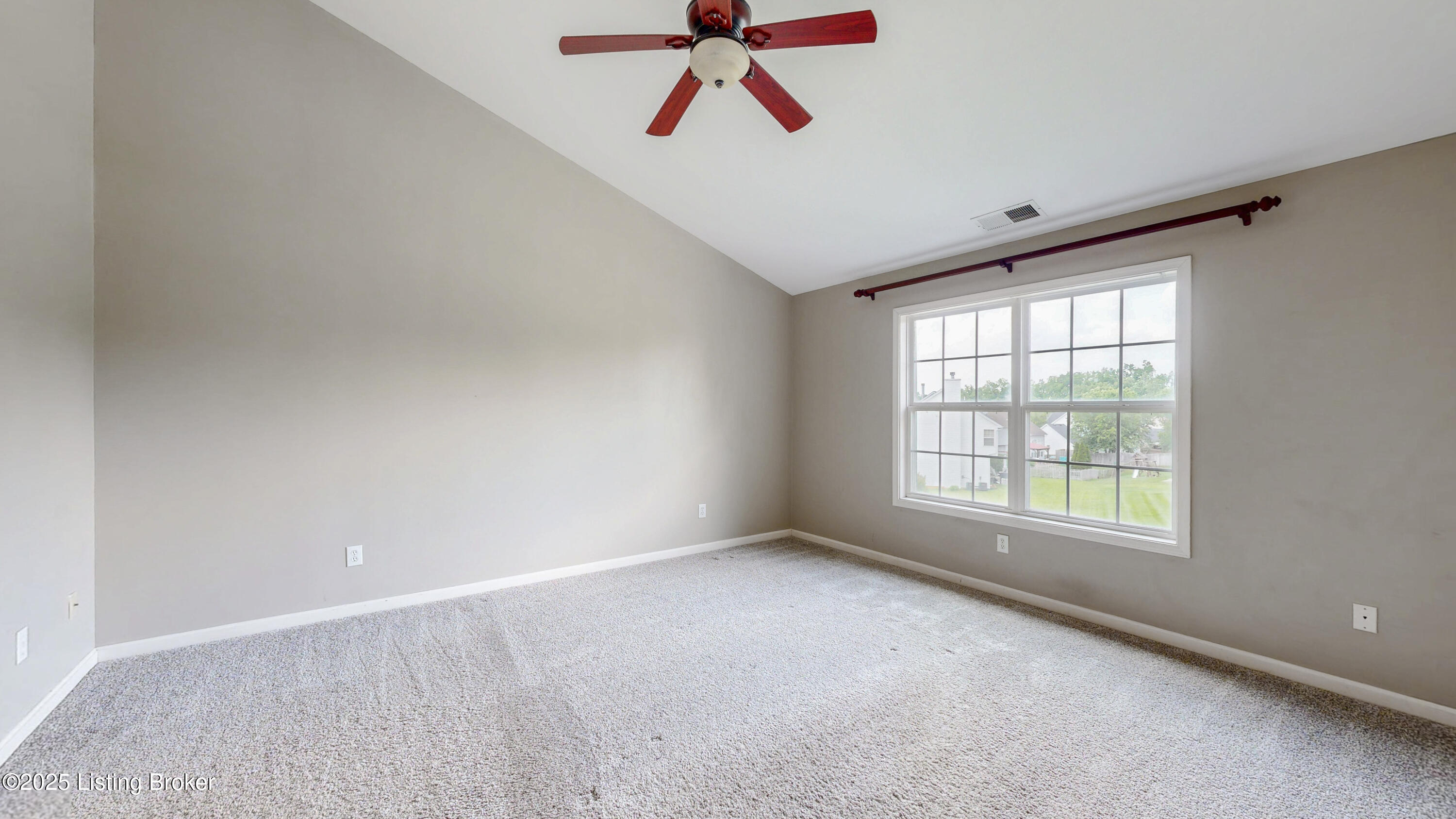 10902 Collington Dr