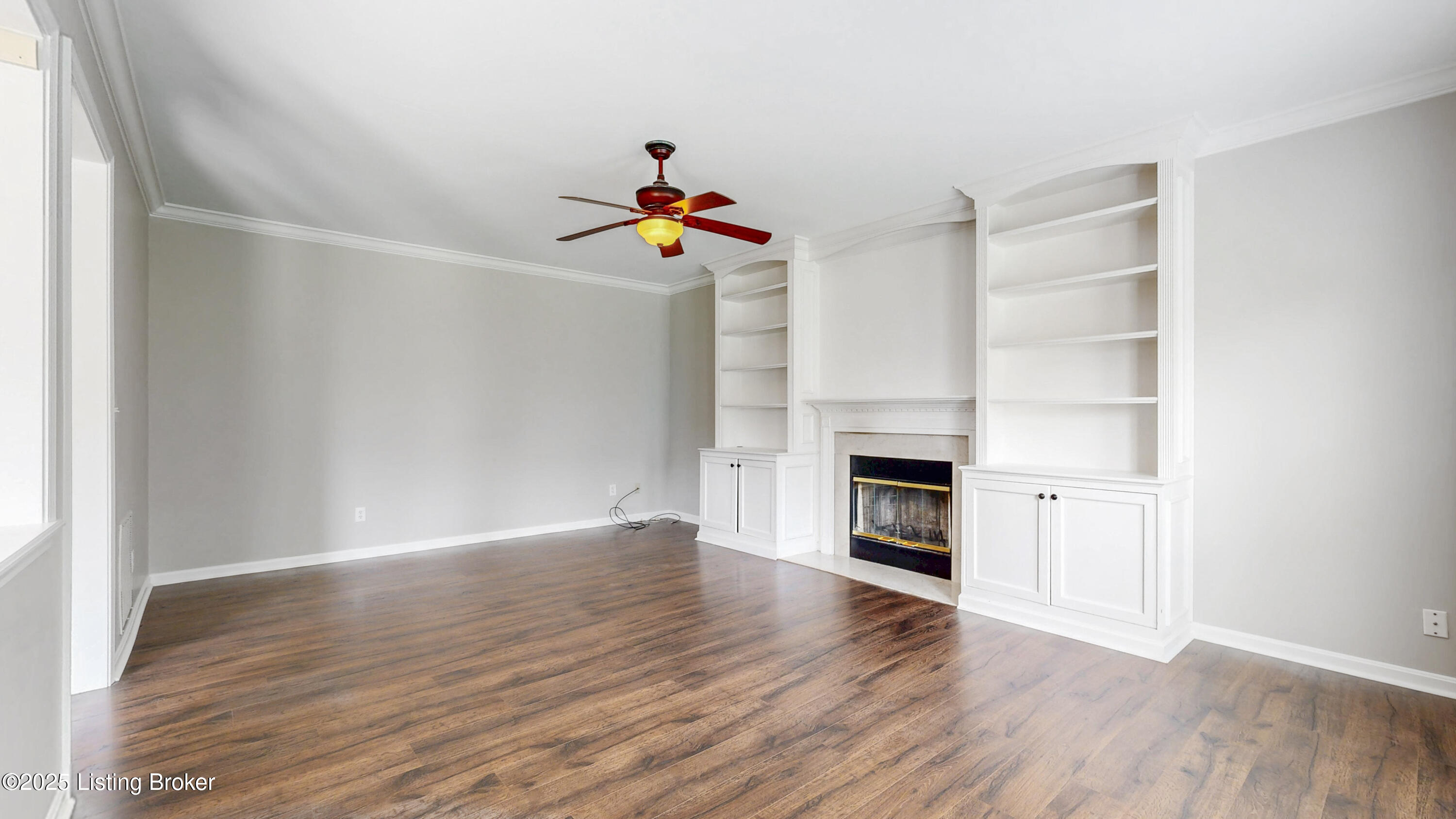 10902 Collington Dr