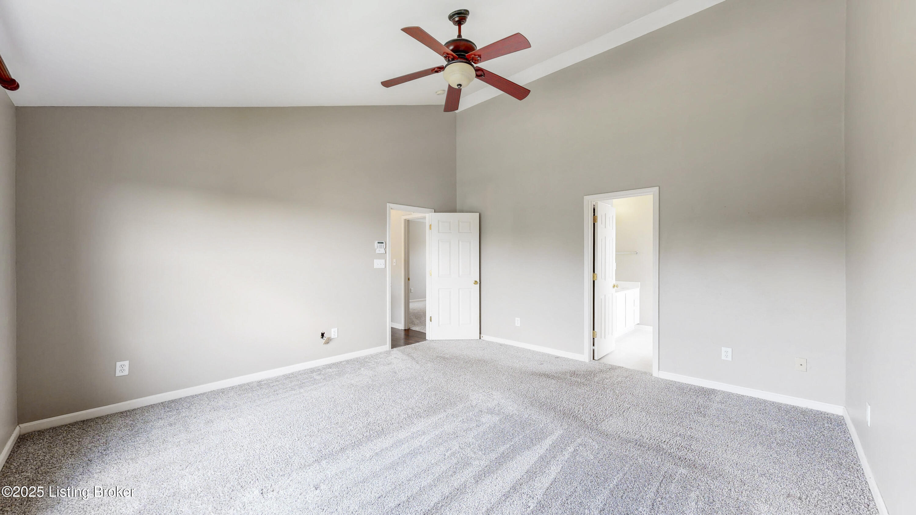 10902 Collington Dr