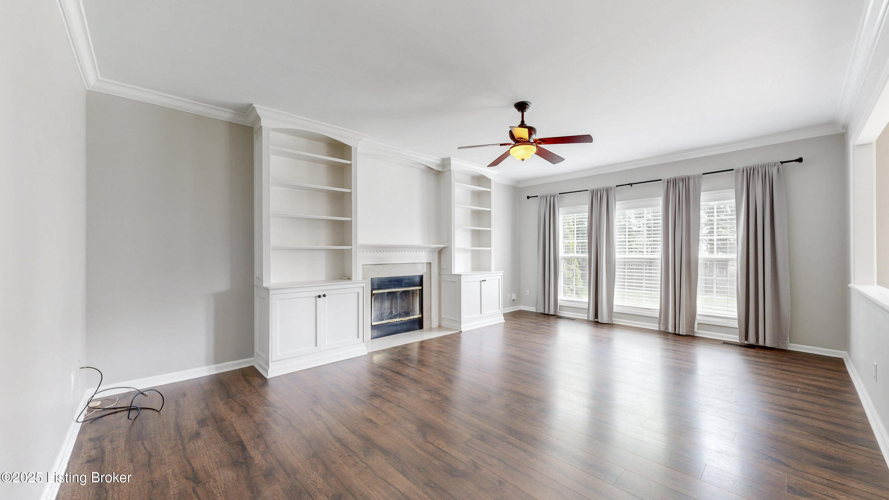10902 Collington Dr