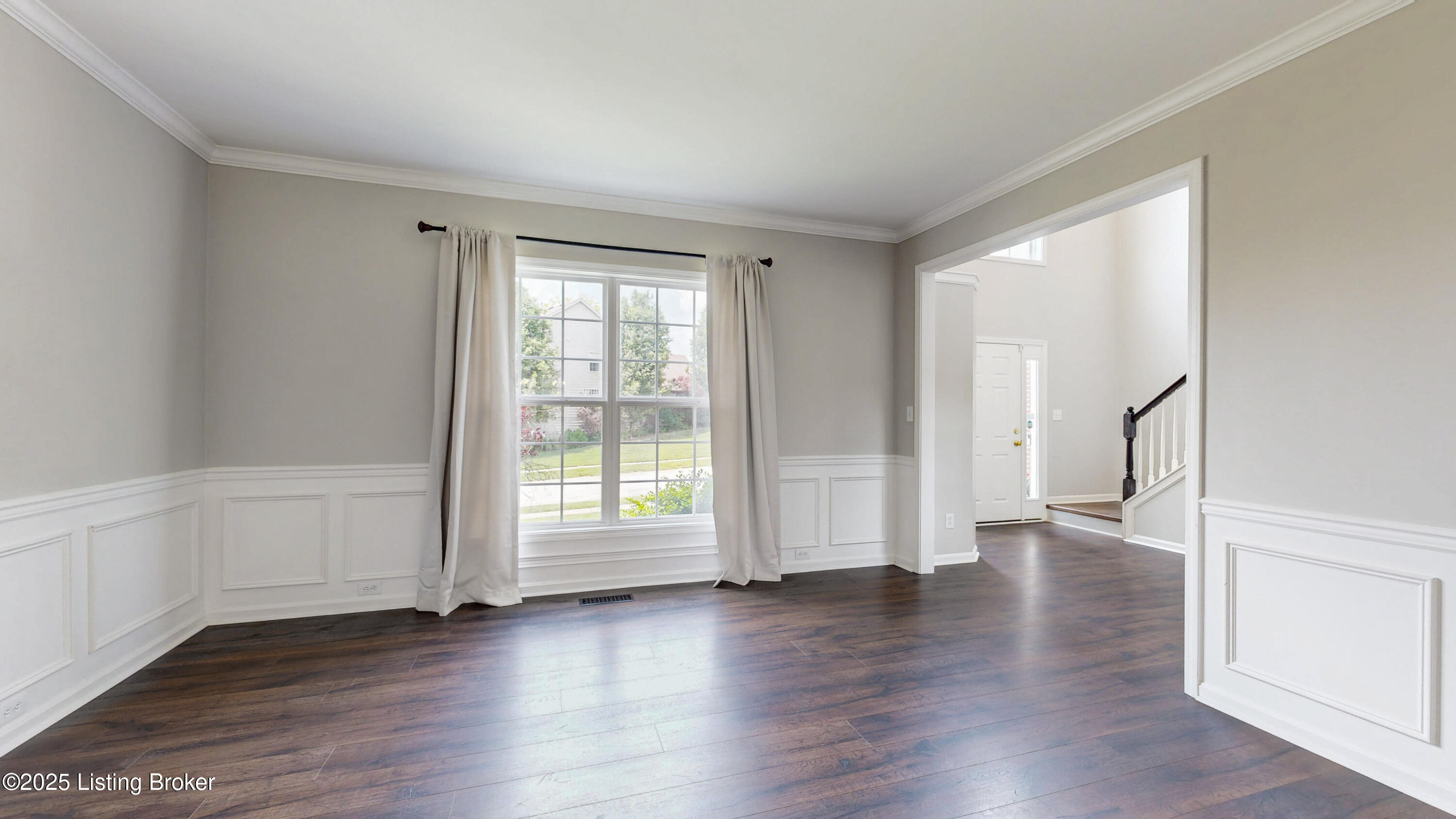 10902 Collington Dr