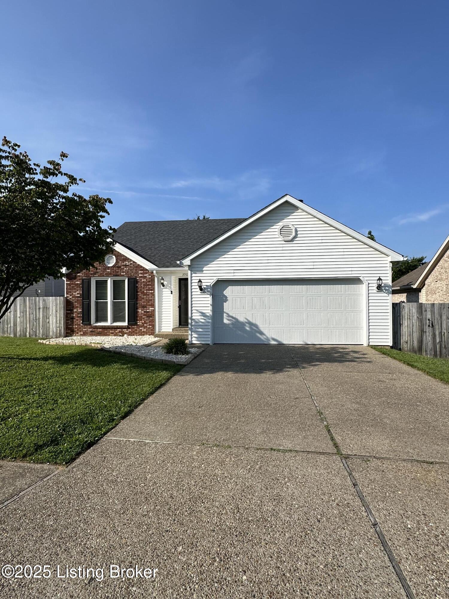 3907 Vantage Pl