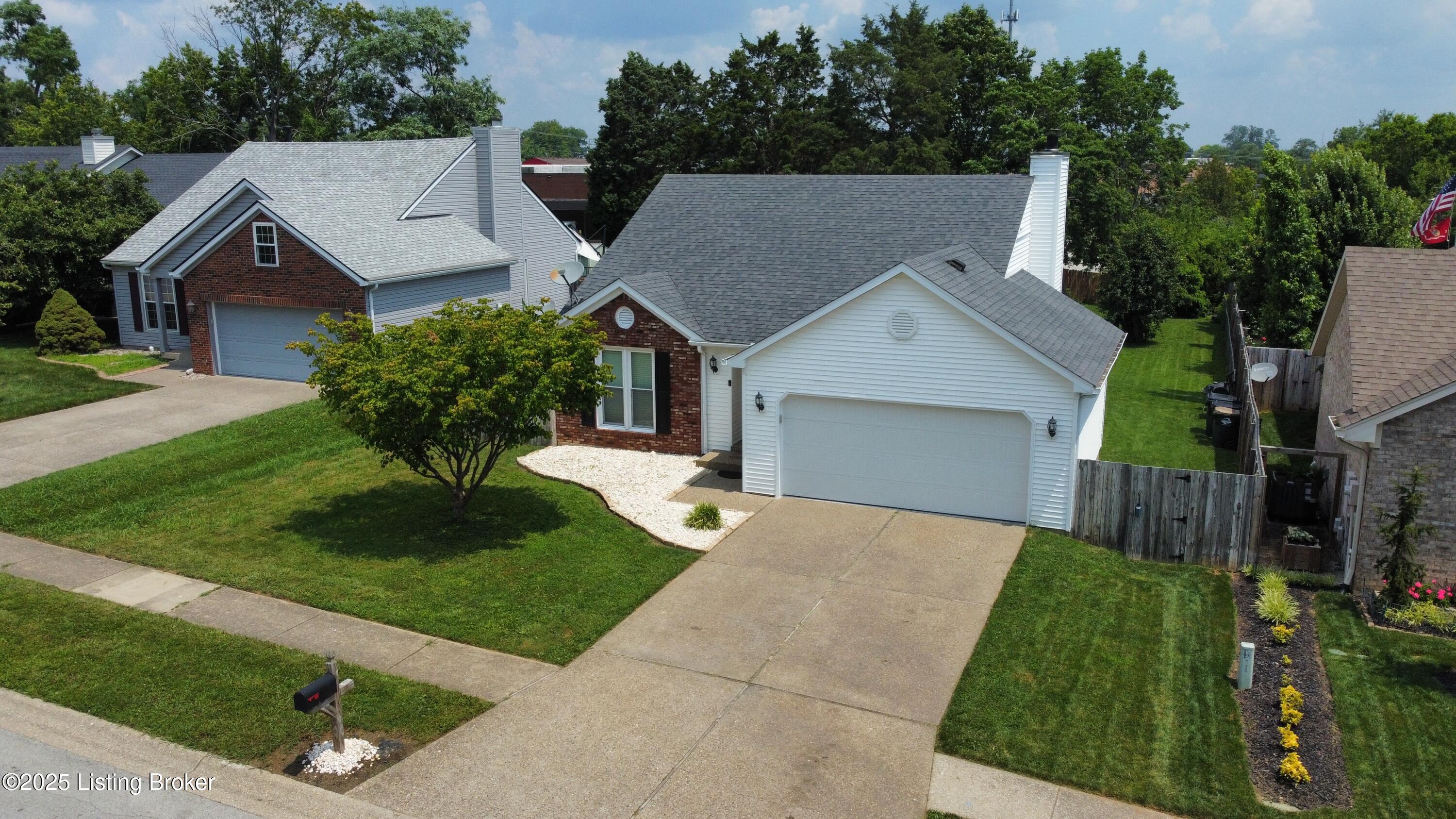 3907 Vantage Pl