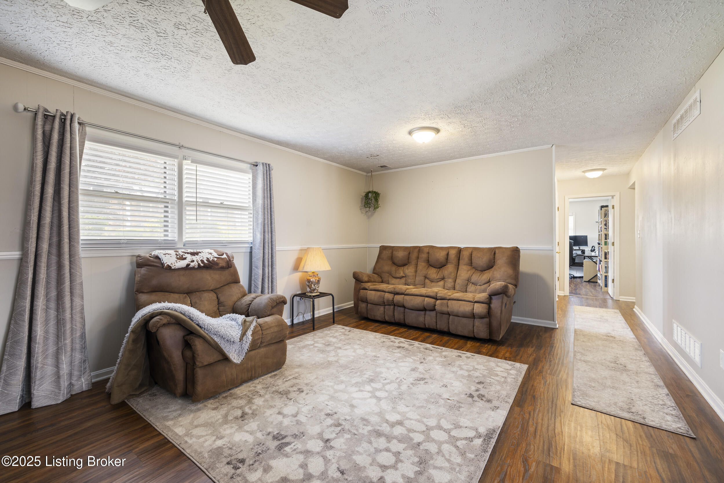 8502 Gregory Way