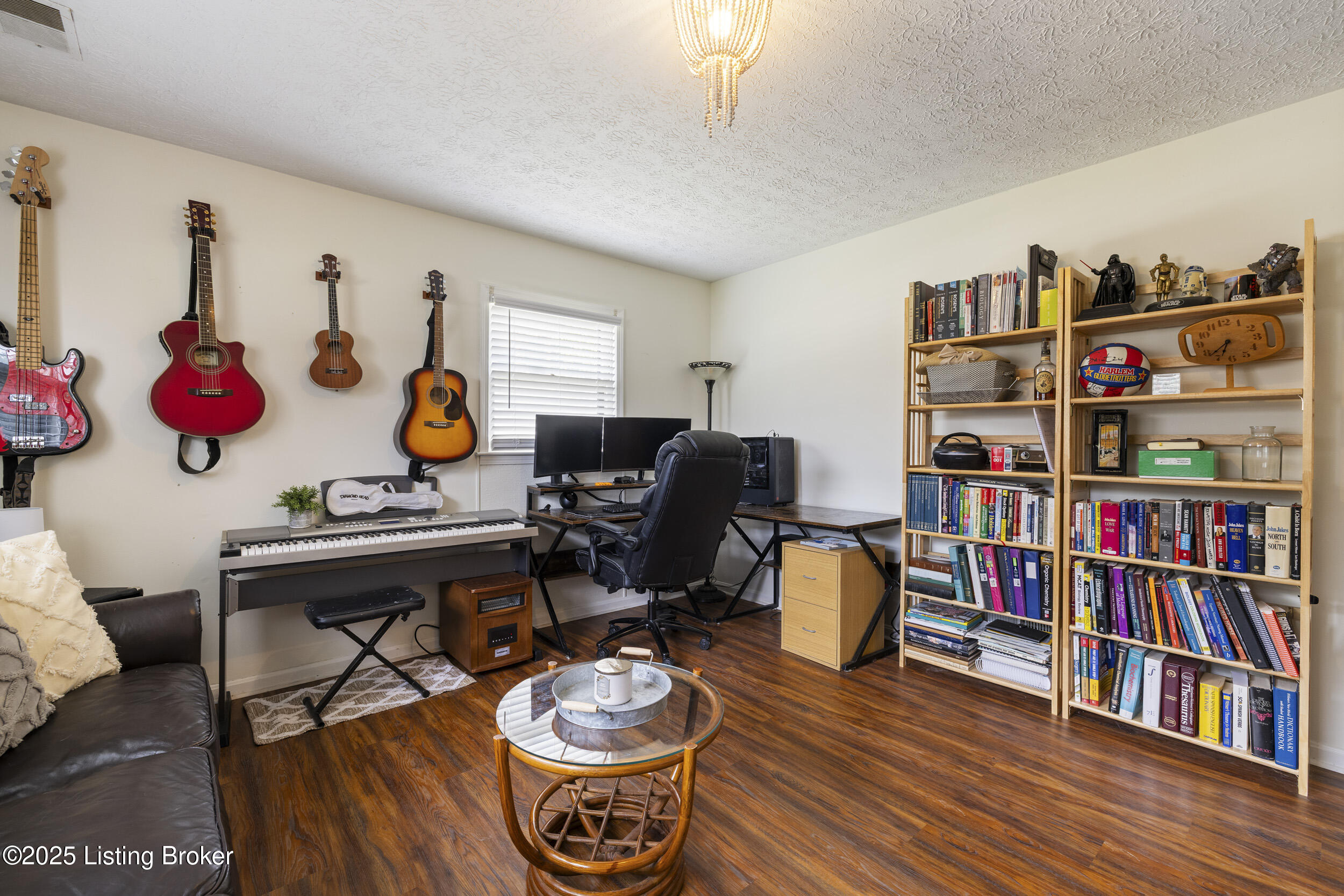 8502 Gregory Way