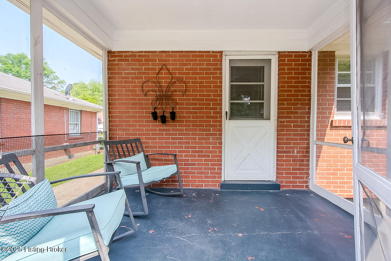 1634 Nightingale Rd