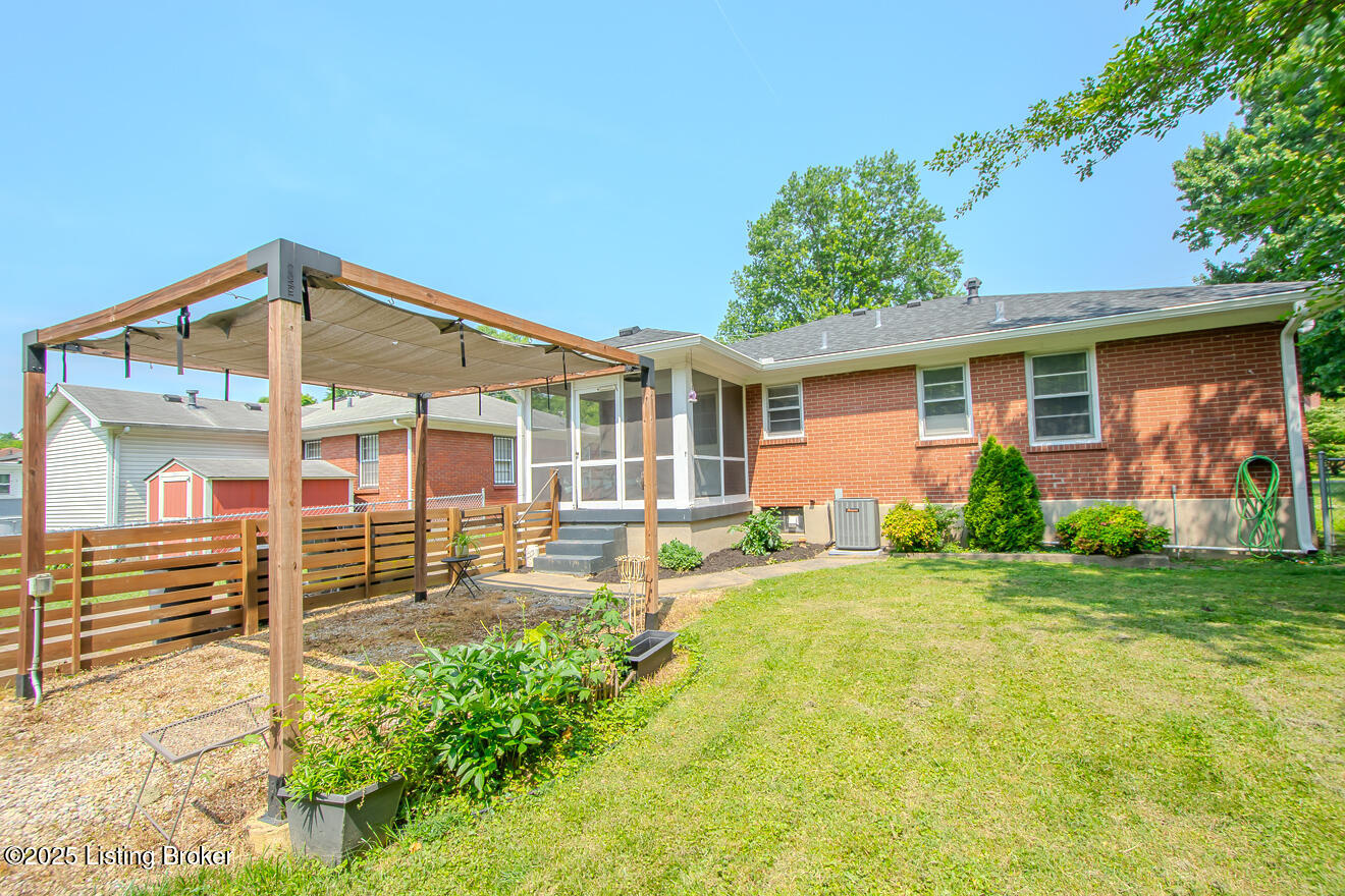 1634 Nightingale Rd