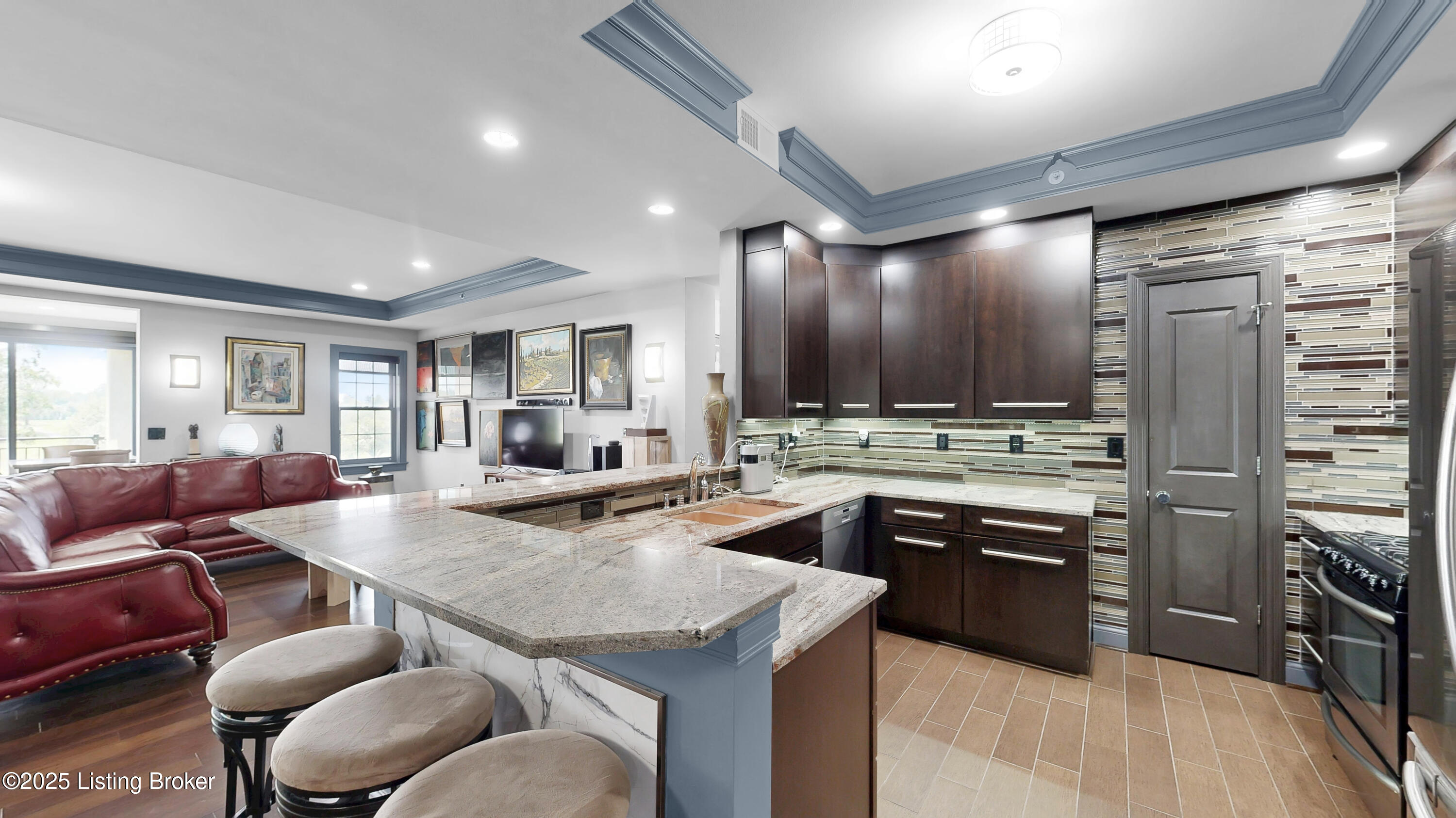1300 Cardinal Dr 301