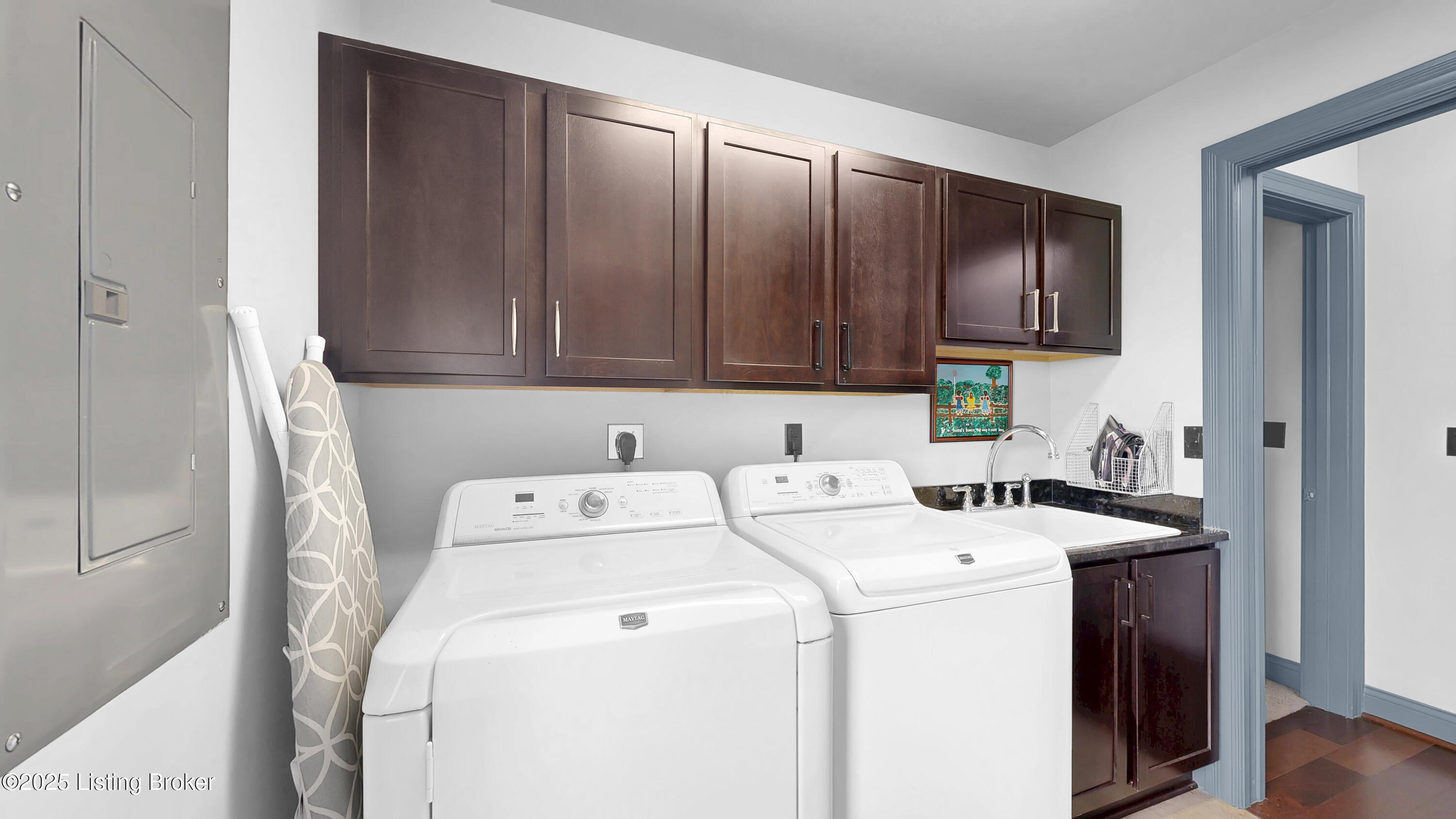 1300 Cardinal Dr 301