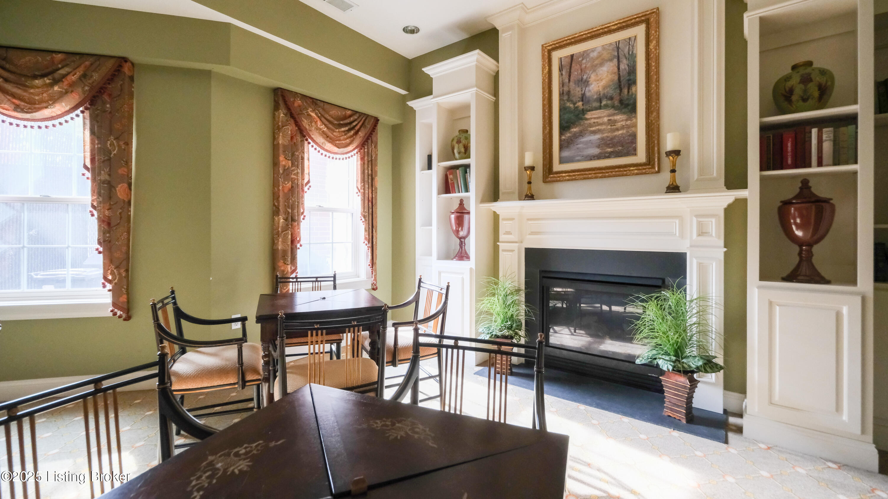 1300 Cardinal Dr 301
