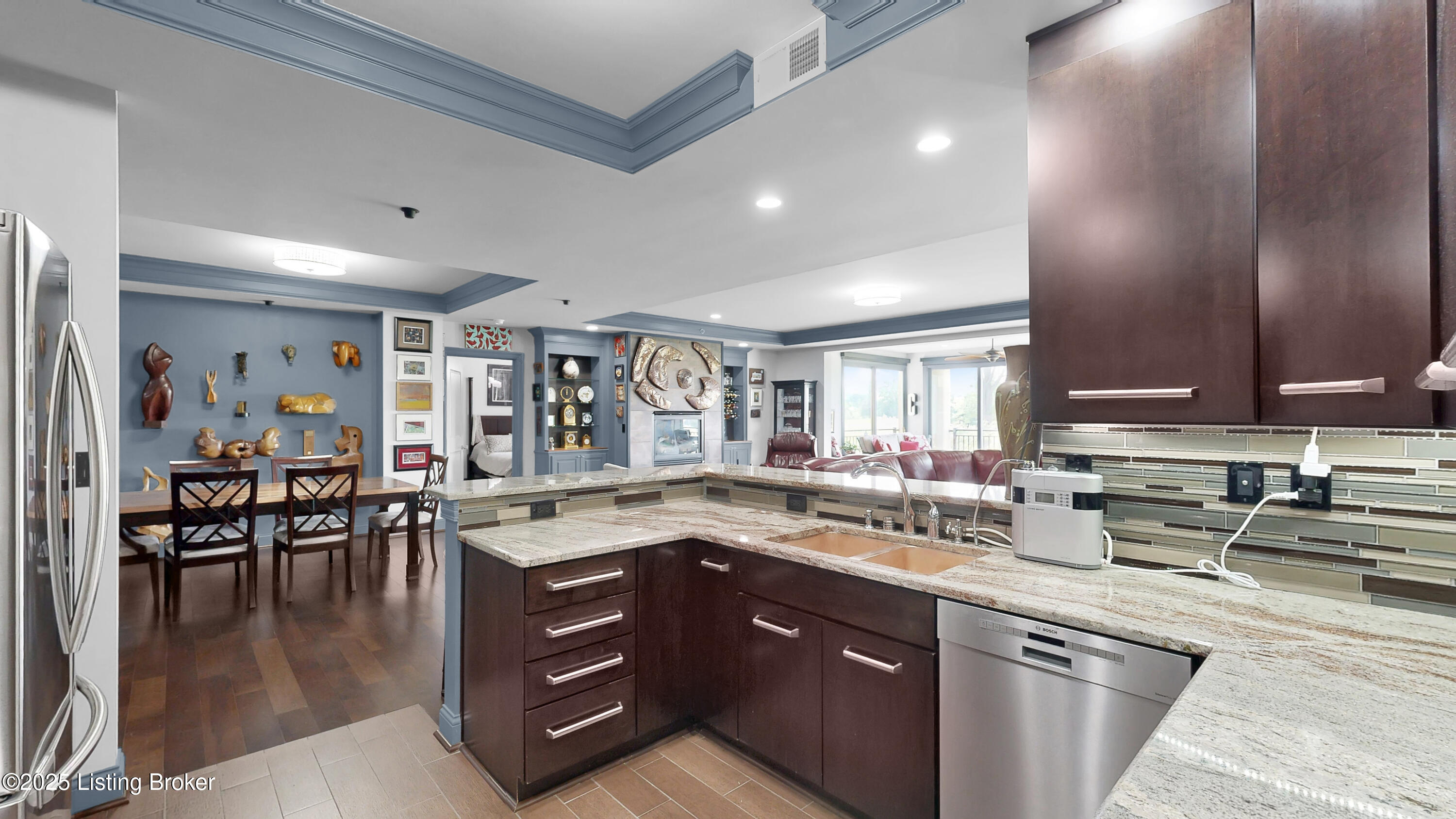 1300 Cardinal Dr 301