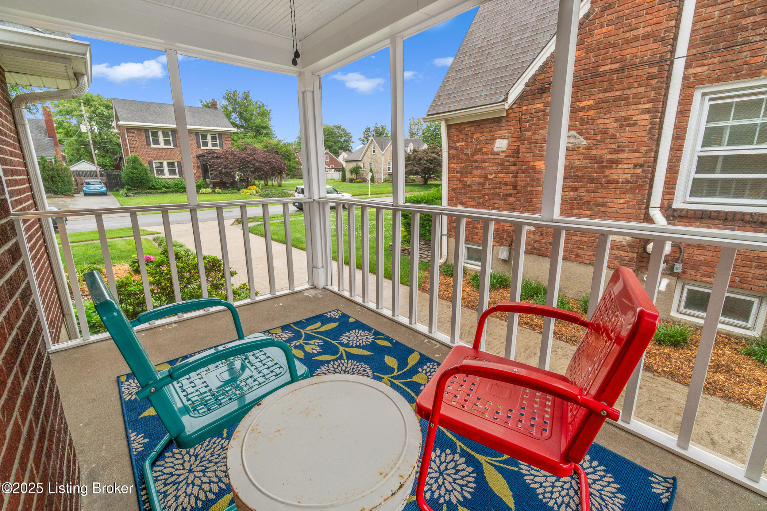 916 Greenleaf Rd