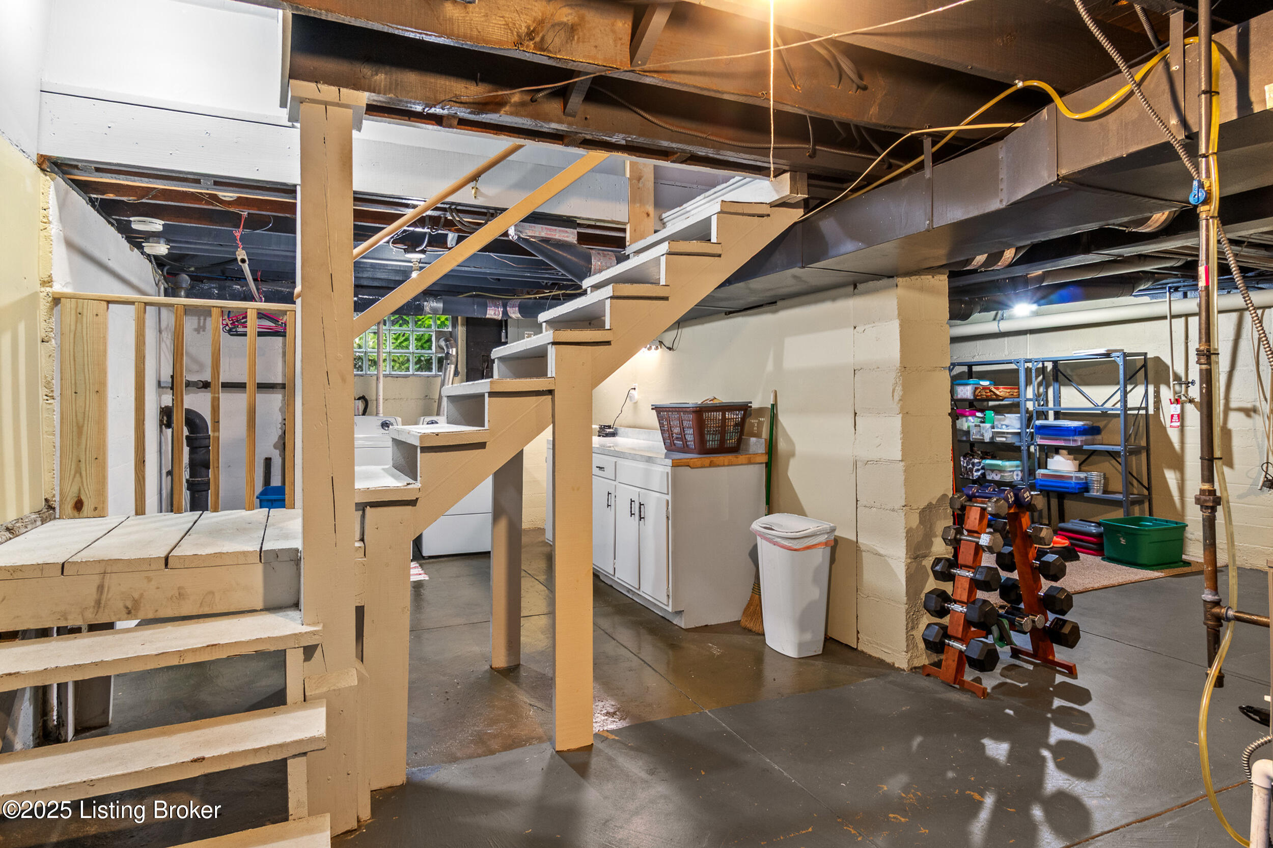 916 Greenleaf Rd