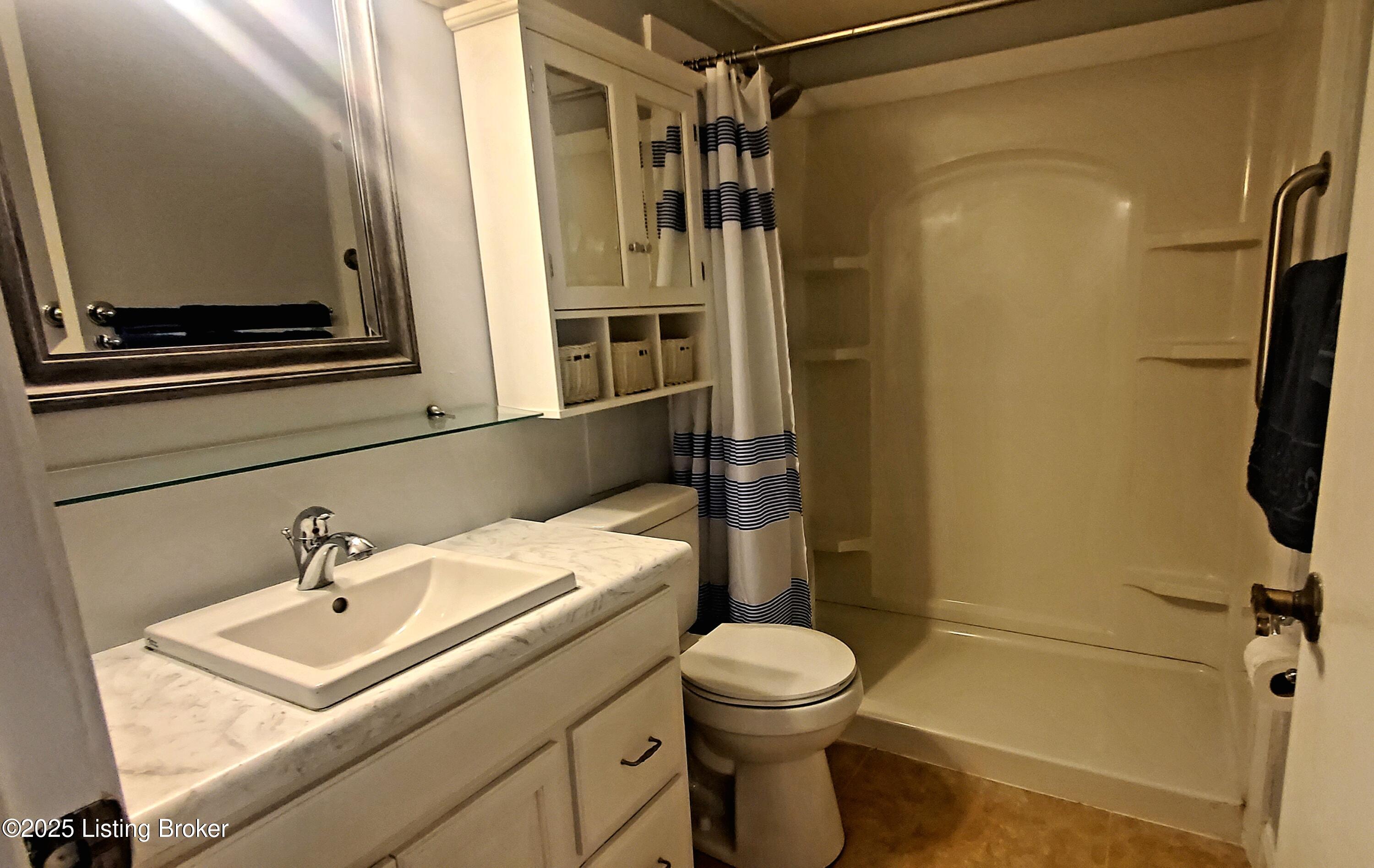115 Casa Bella Ct
