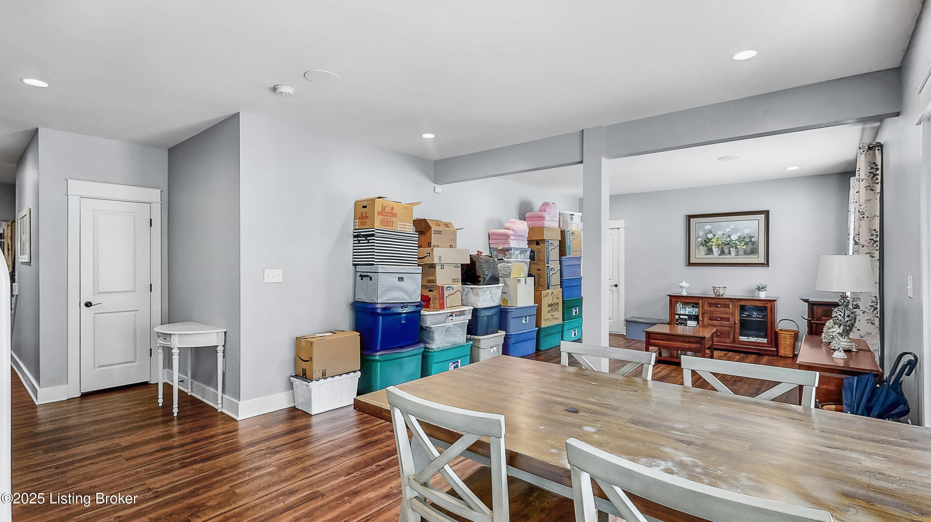7507 Grand Oaks Dr