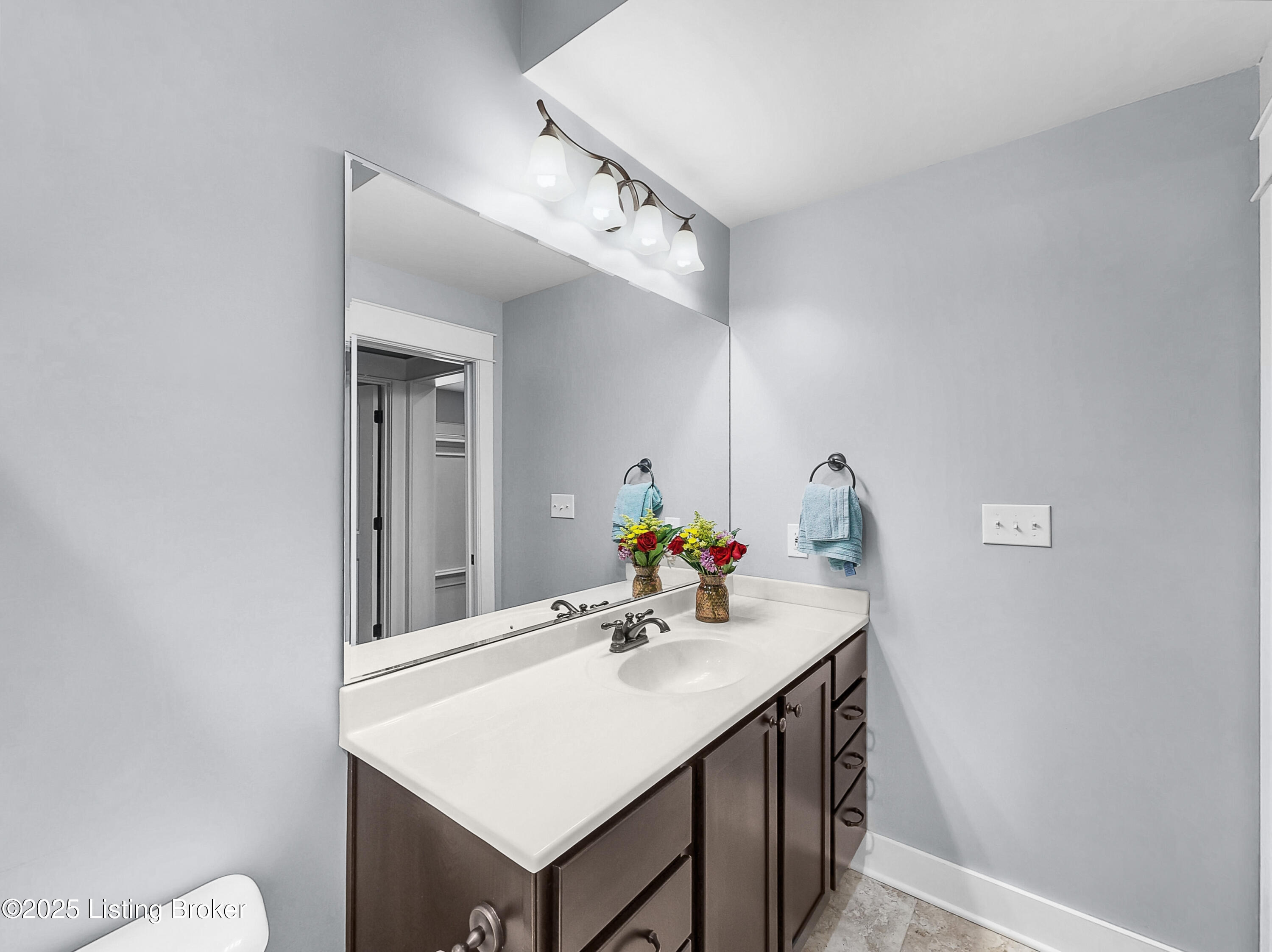7507 Grand Oaks Dr