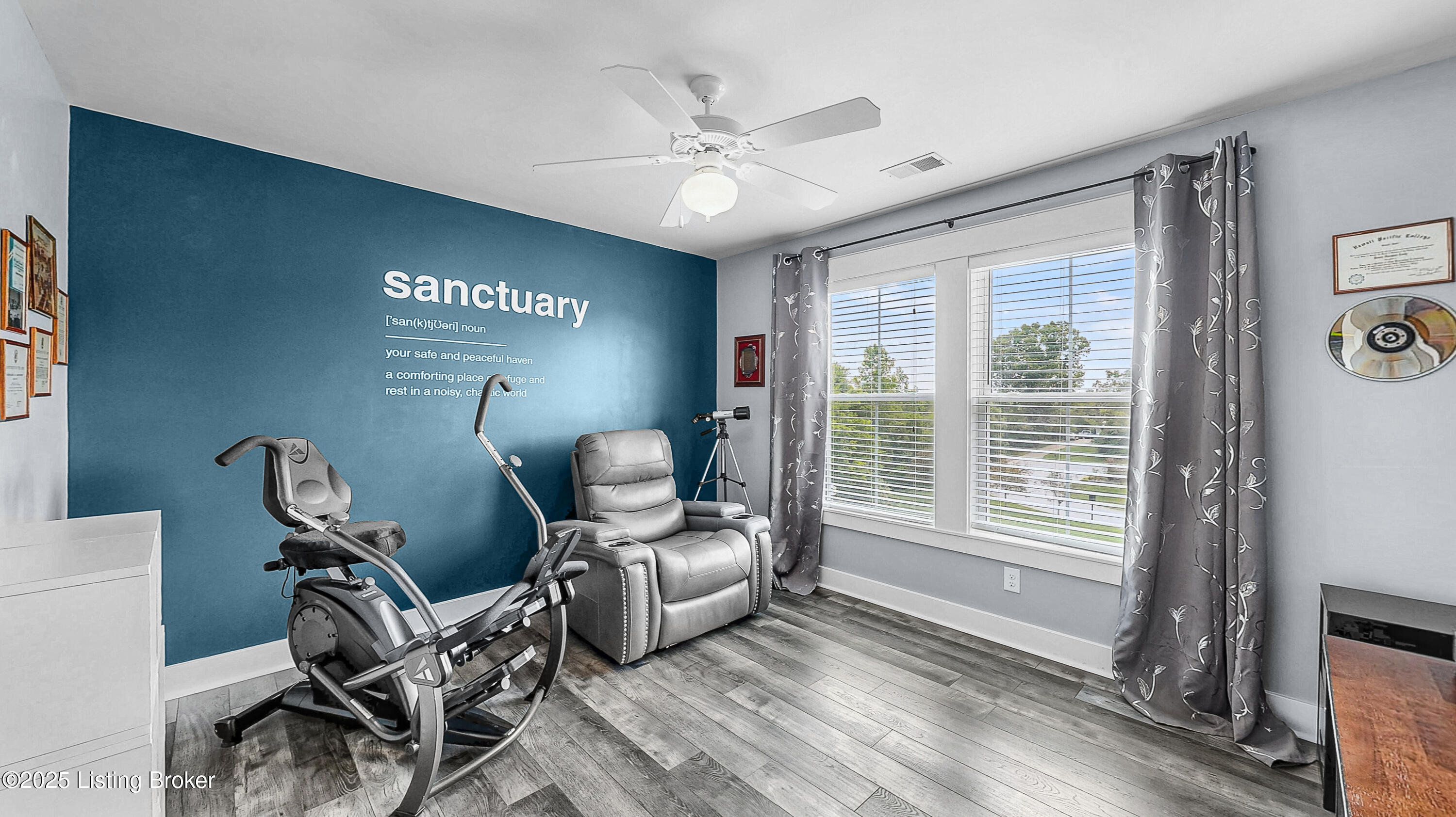 7507 Grand Oaks Dr