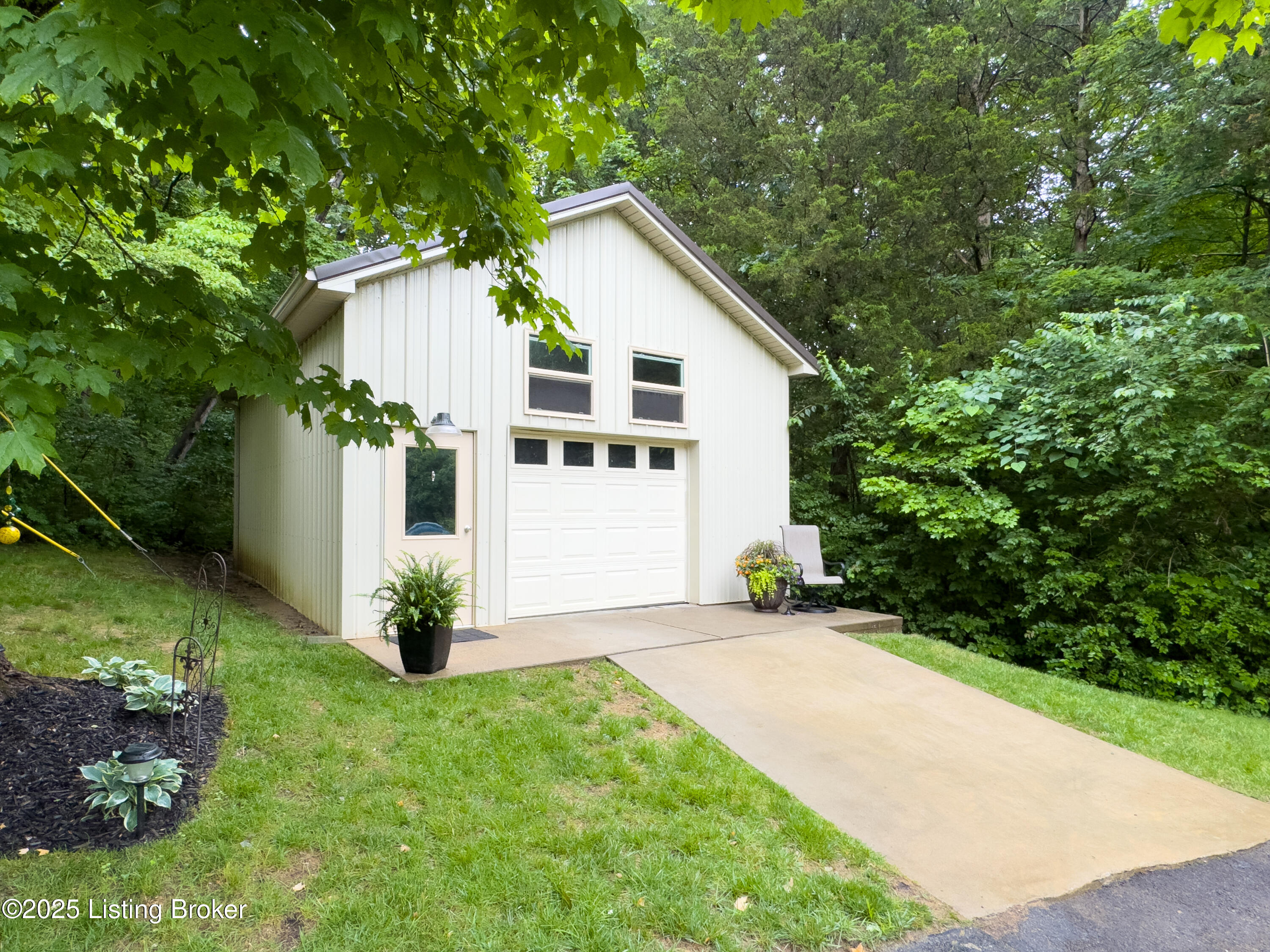 17405 Creek Run Dr