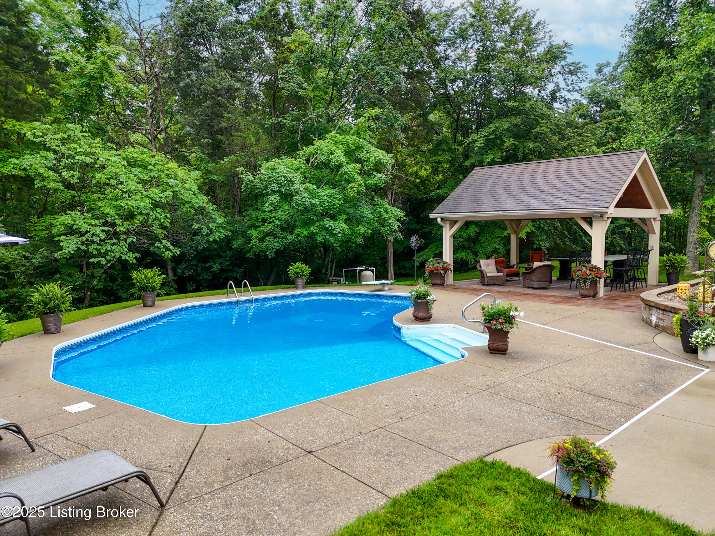 17405 Creek Run Dr