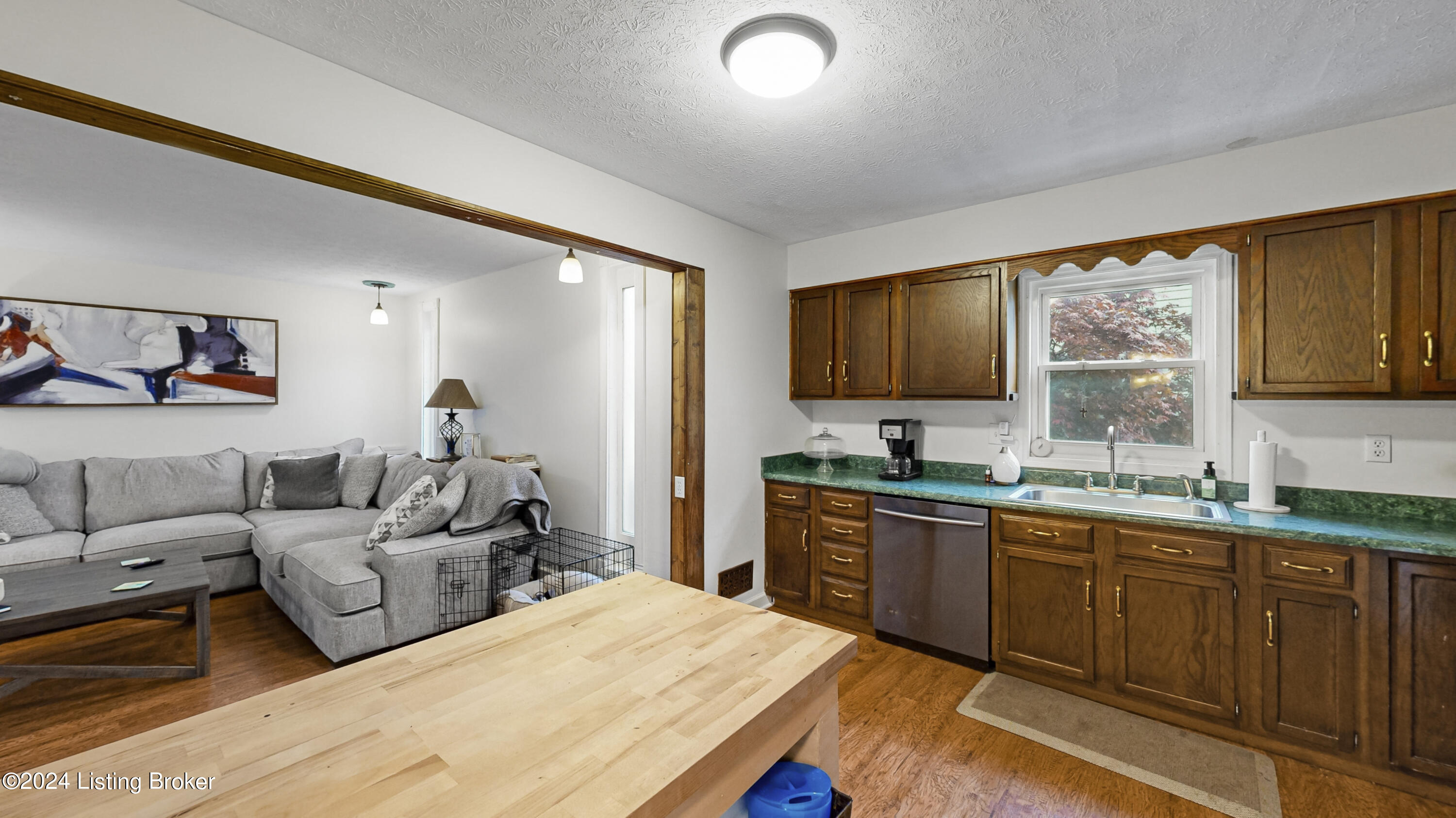 4808 Redmon Ct