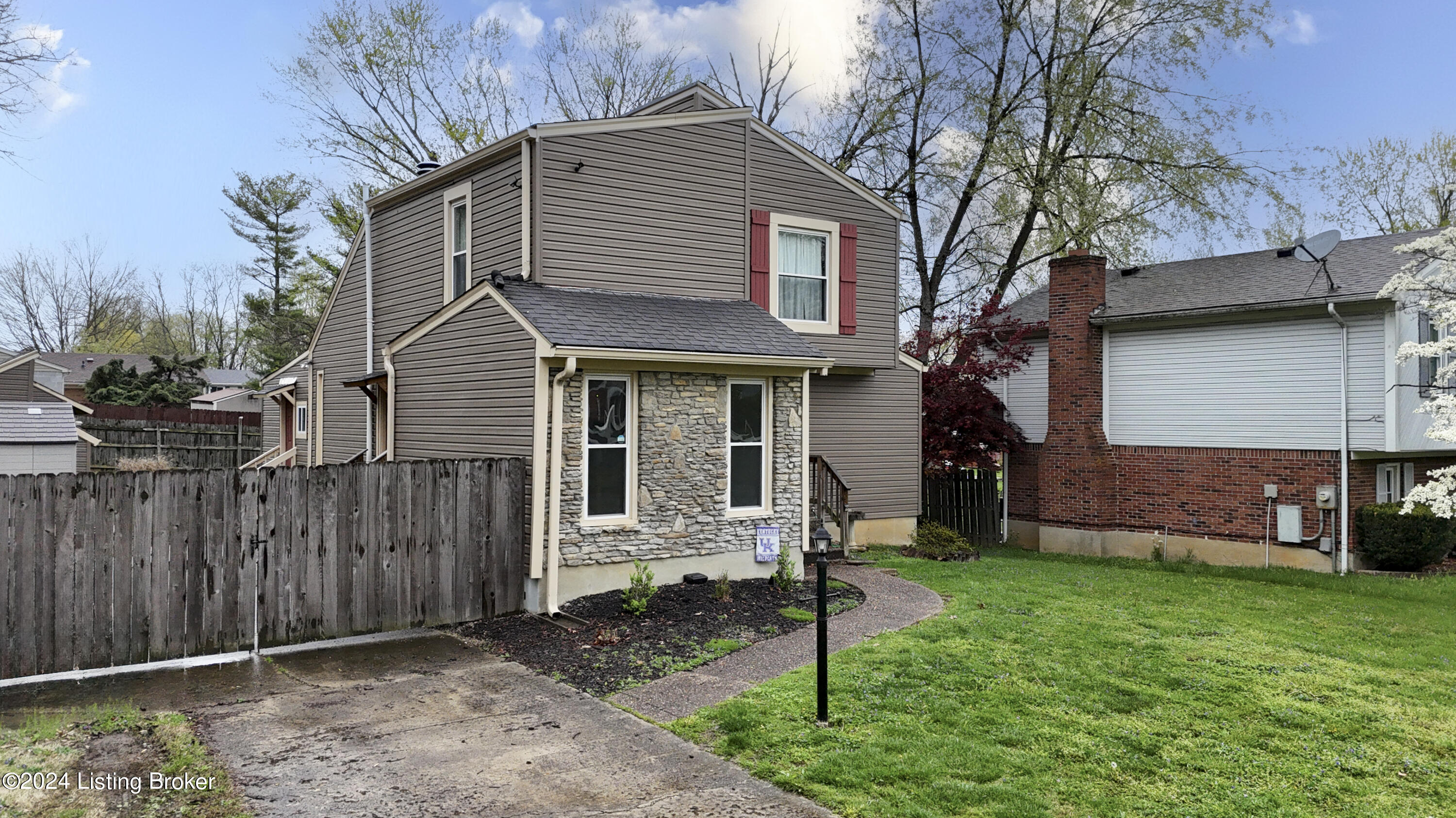 4808 Redmon Ct
