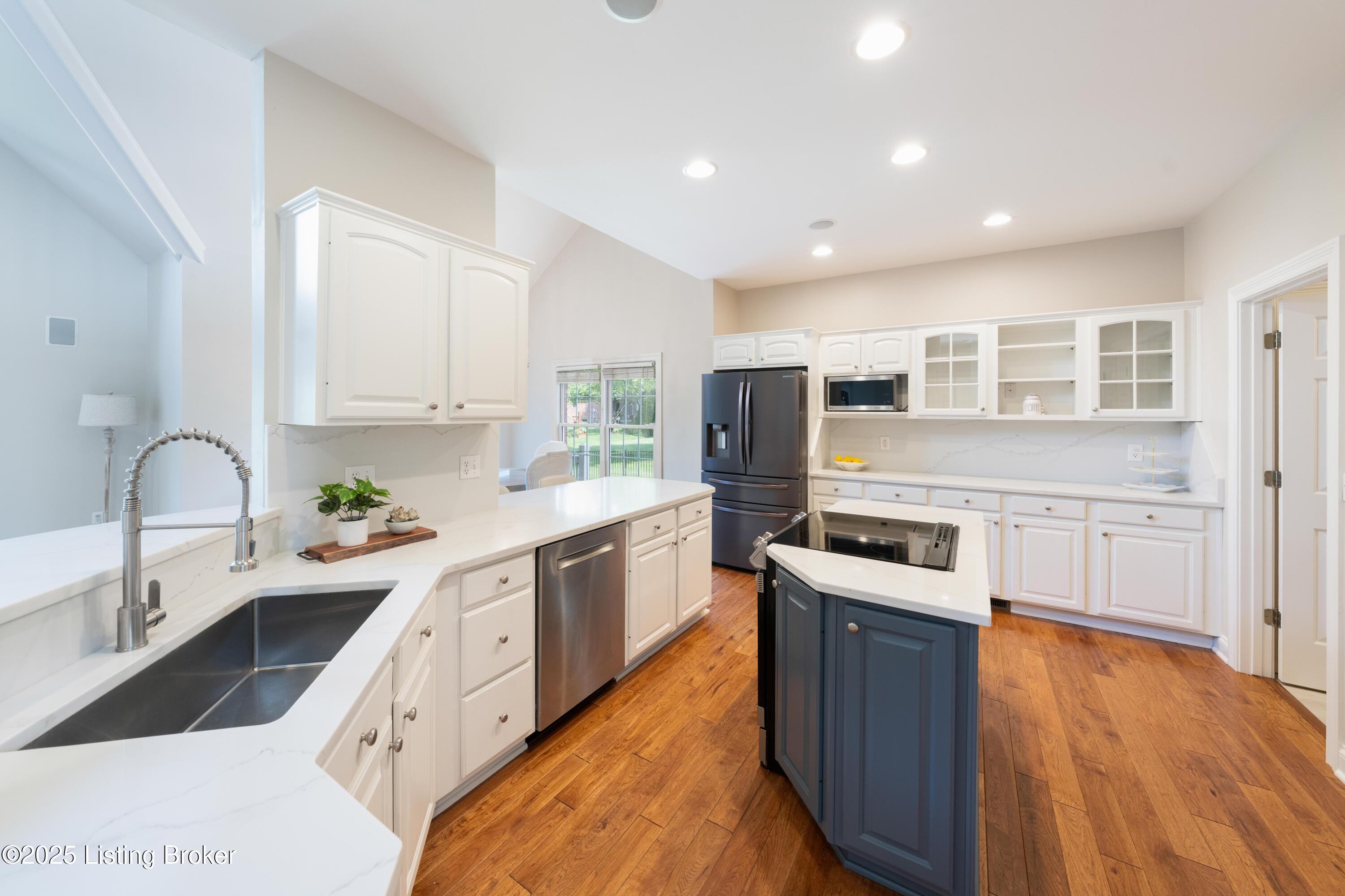 6205 Elizabeth Ct
