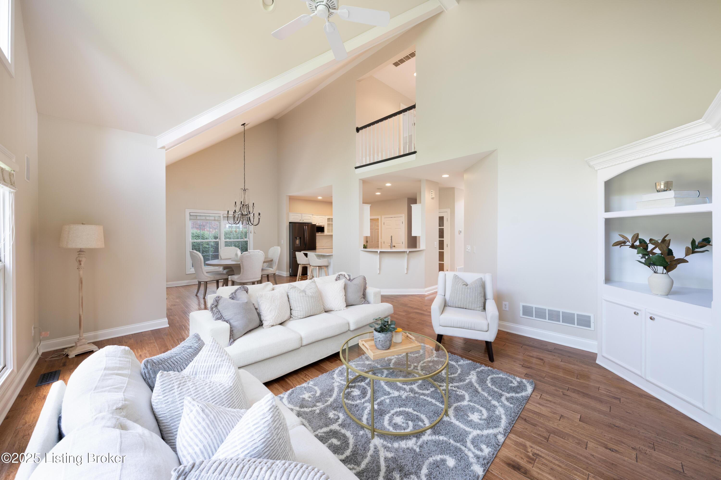 6205 Elizabeth Ct