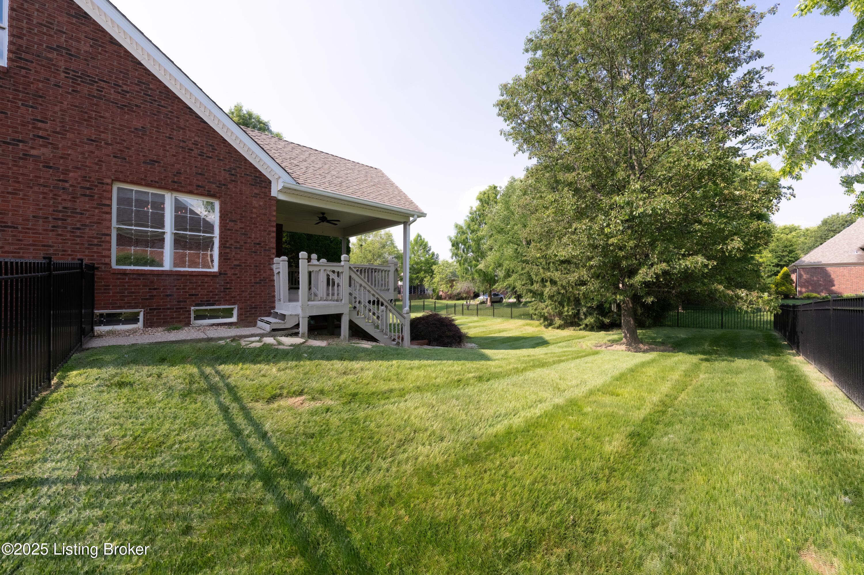 6205 Elizabeth Ct