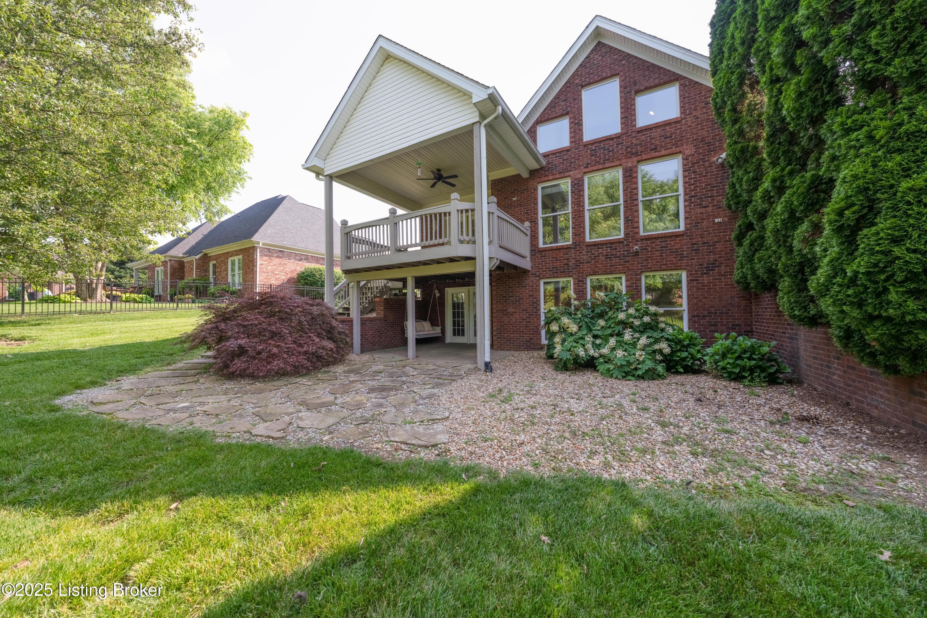 6205 Elizabeth Ct