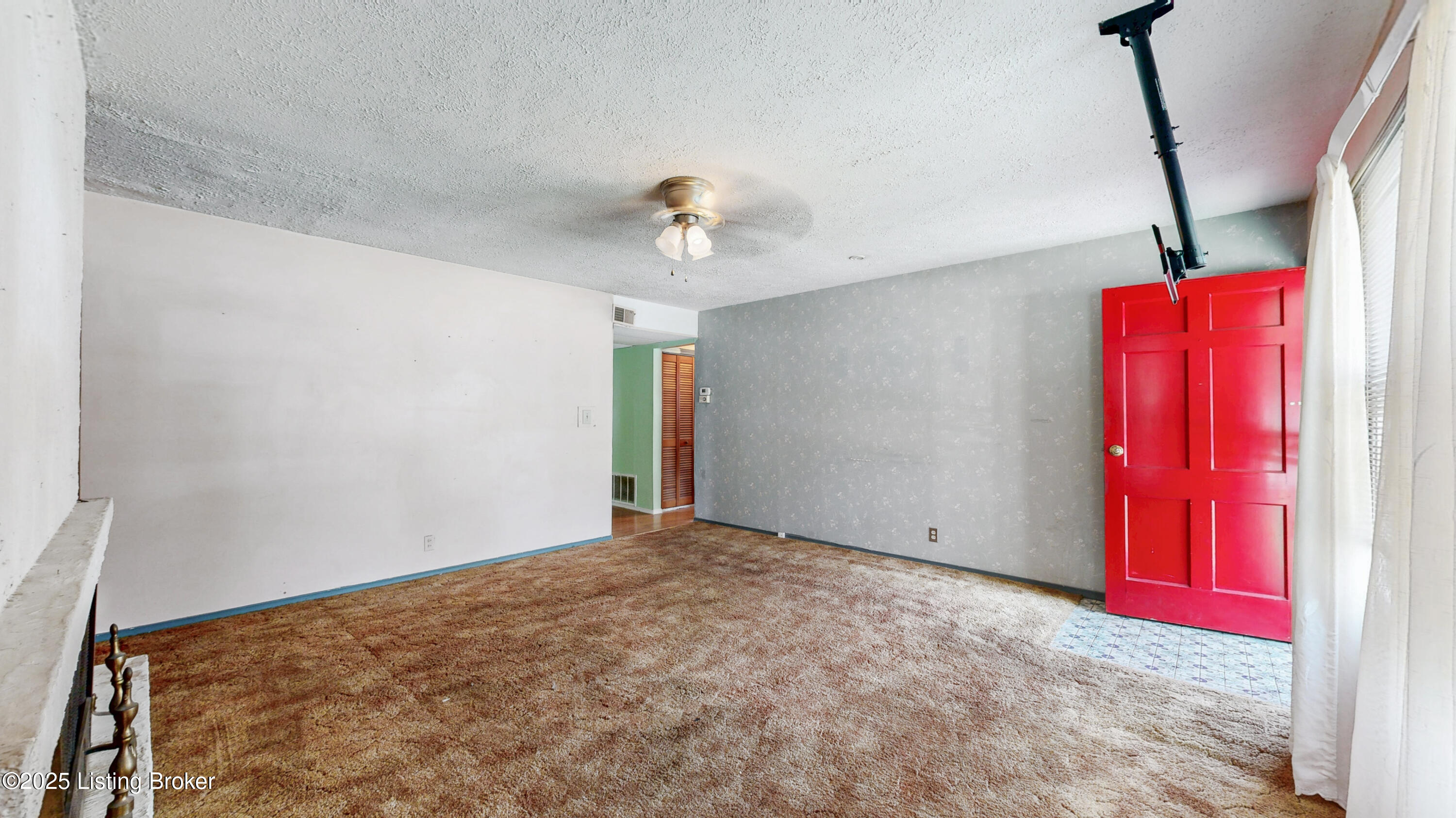 116 E Southern Heights Ave