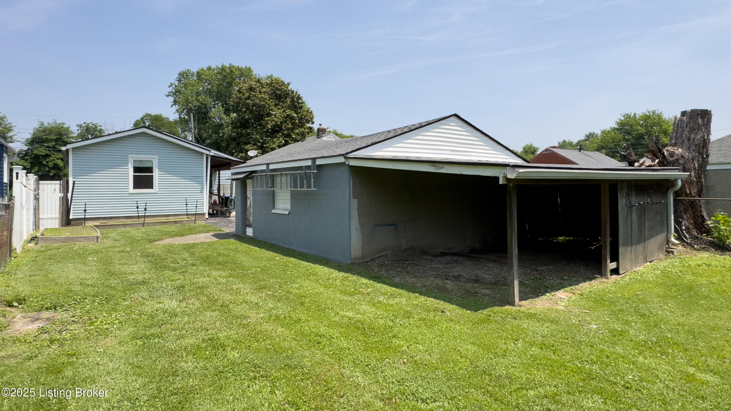 116 E Southern Heights Ave