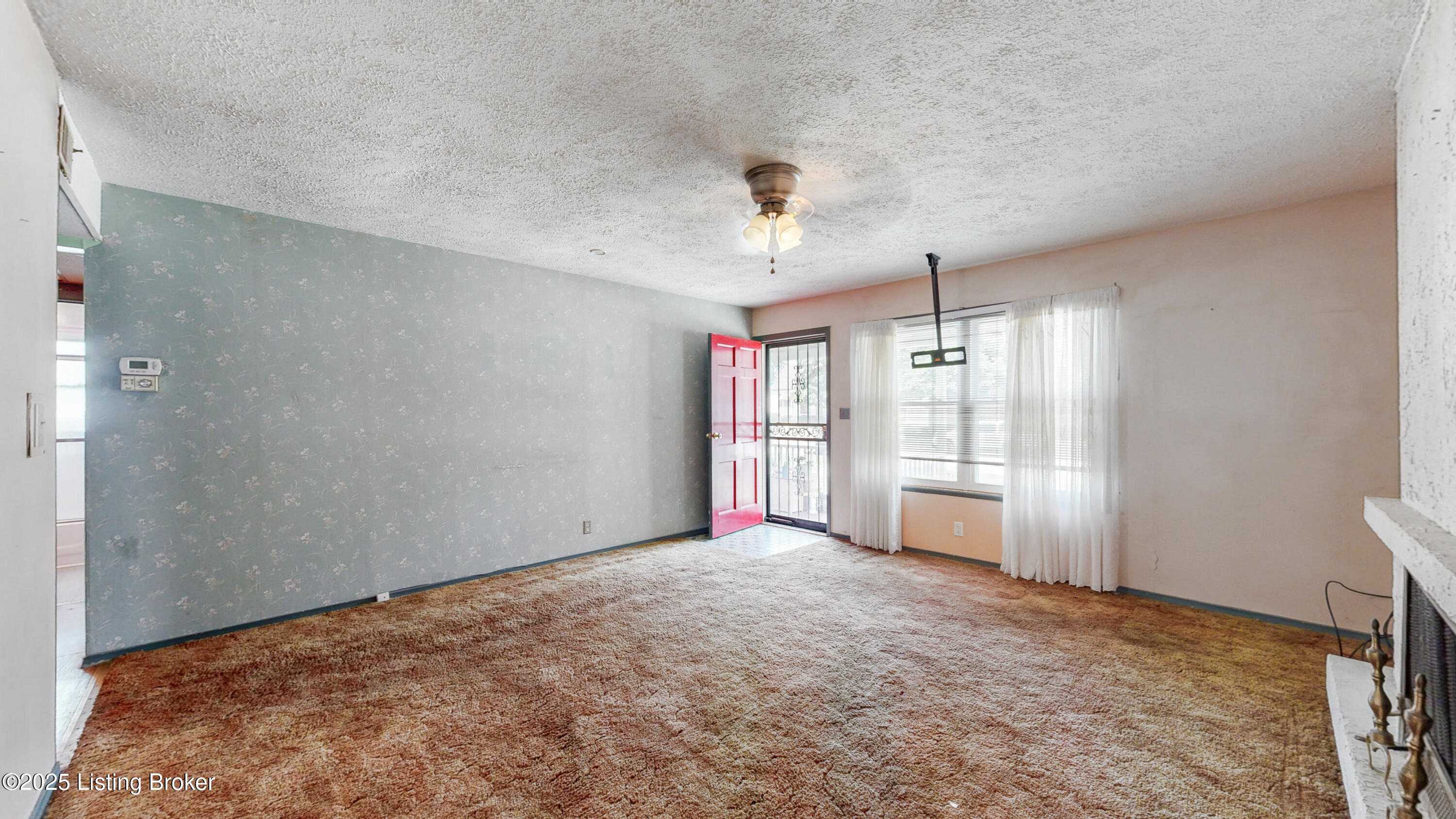 116 E Southern Heights Ave