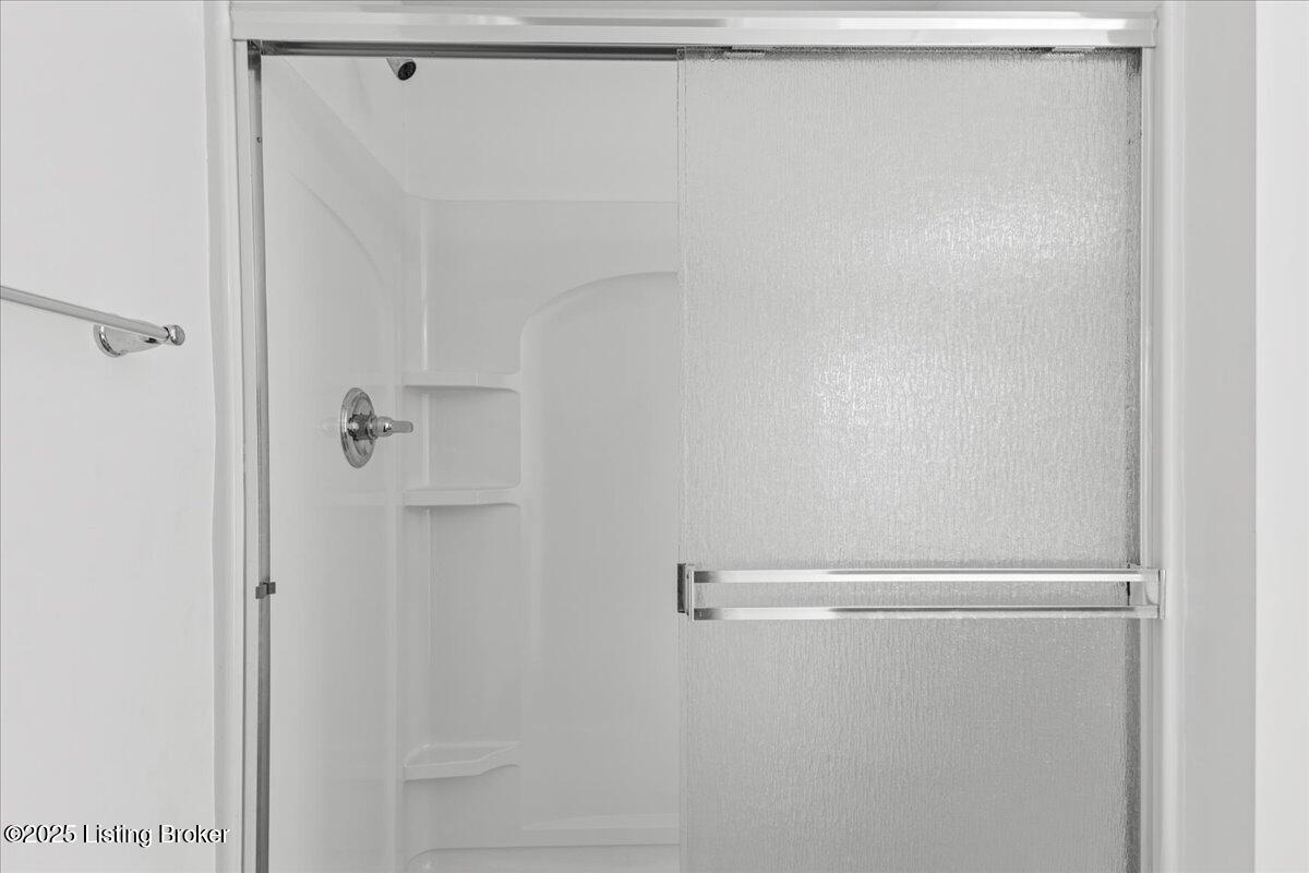 11210 Remembrance Ln