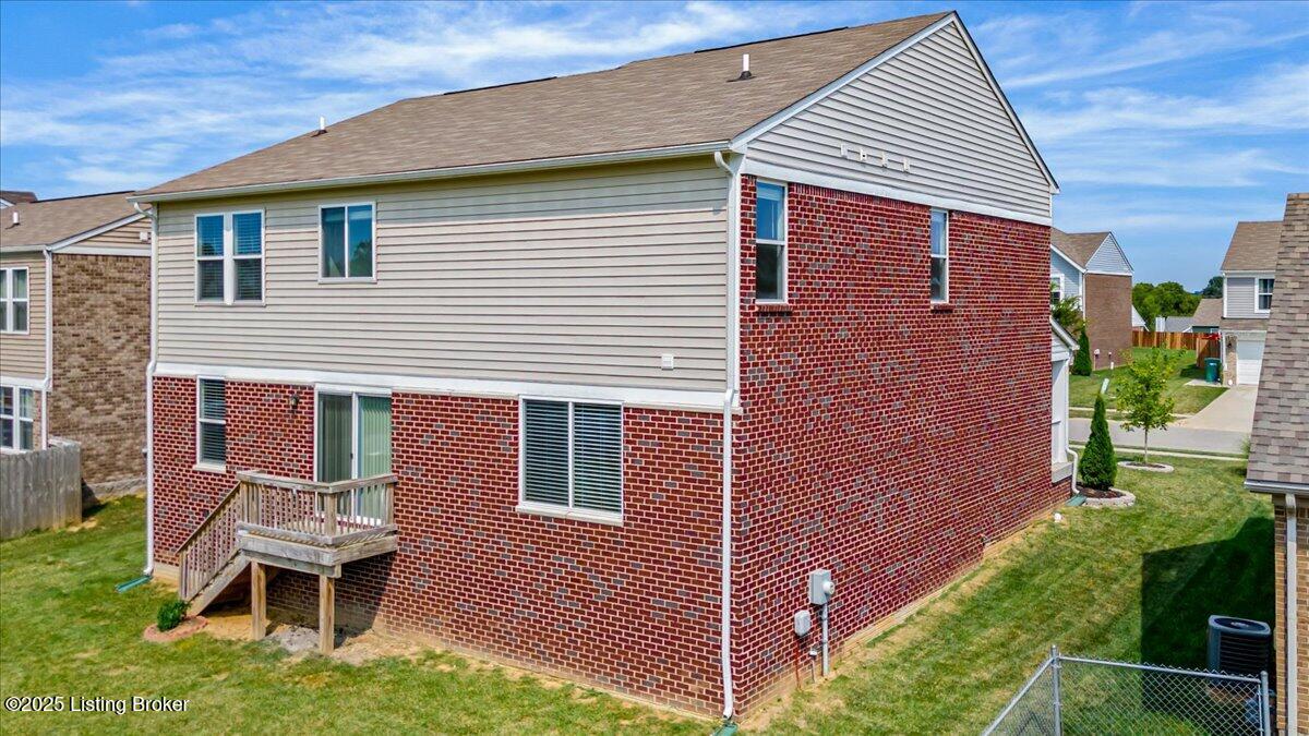 11210 Remembrance Ln