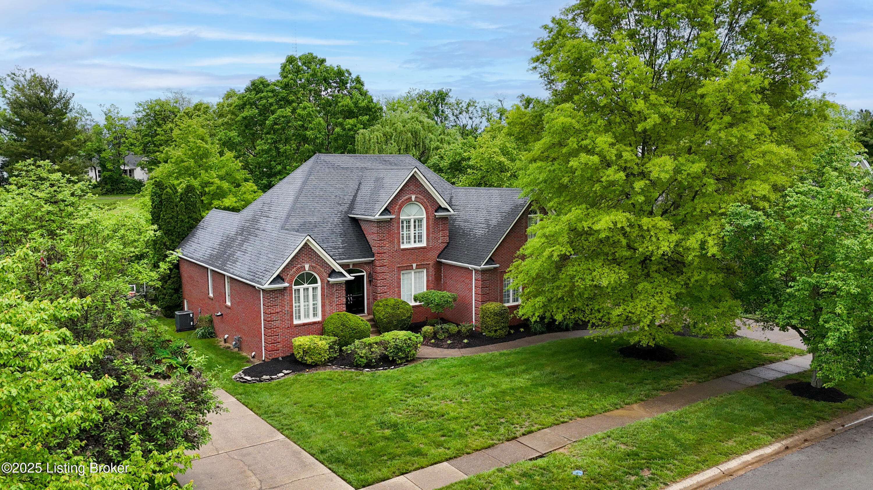 17217 Mallet Hill Dr