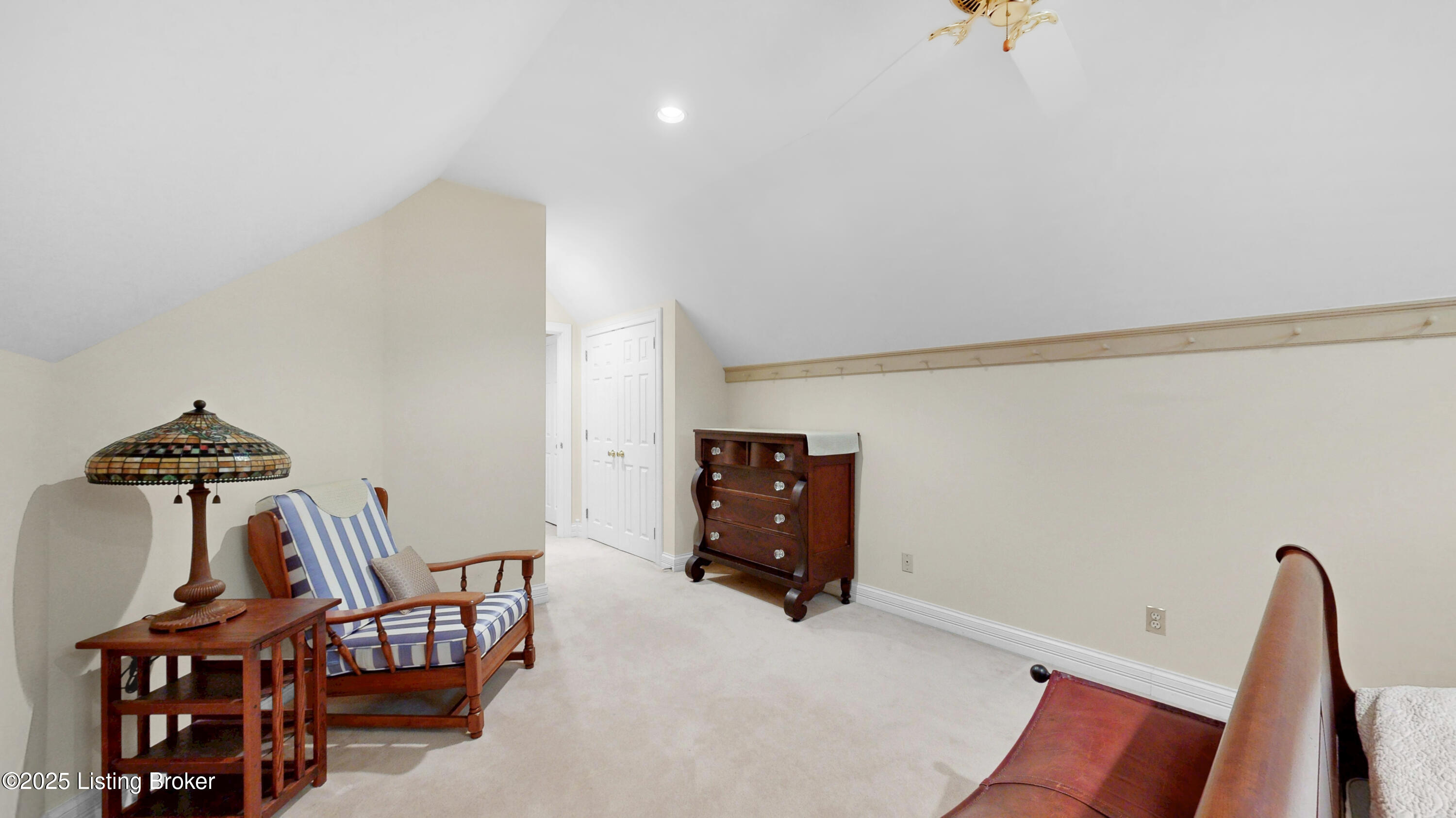17217 Mallet Hill Dr