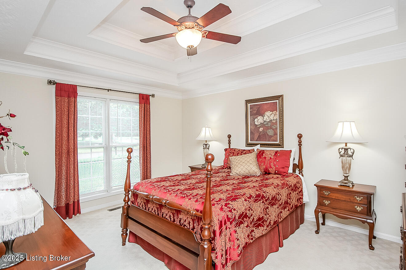 13811 Forest Bend Cir