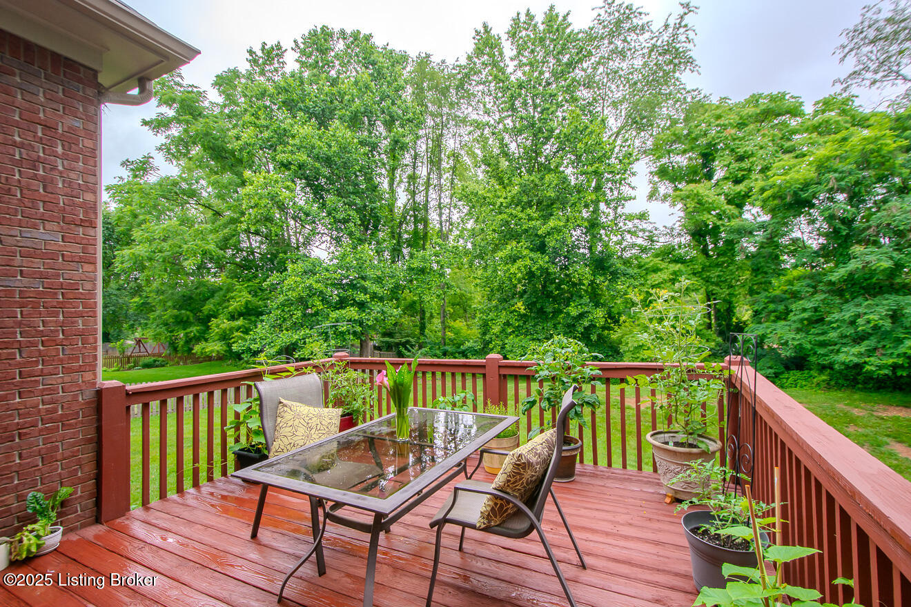 13811 Forest Bend Cir