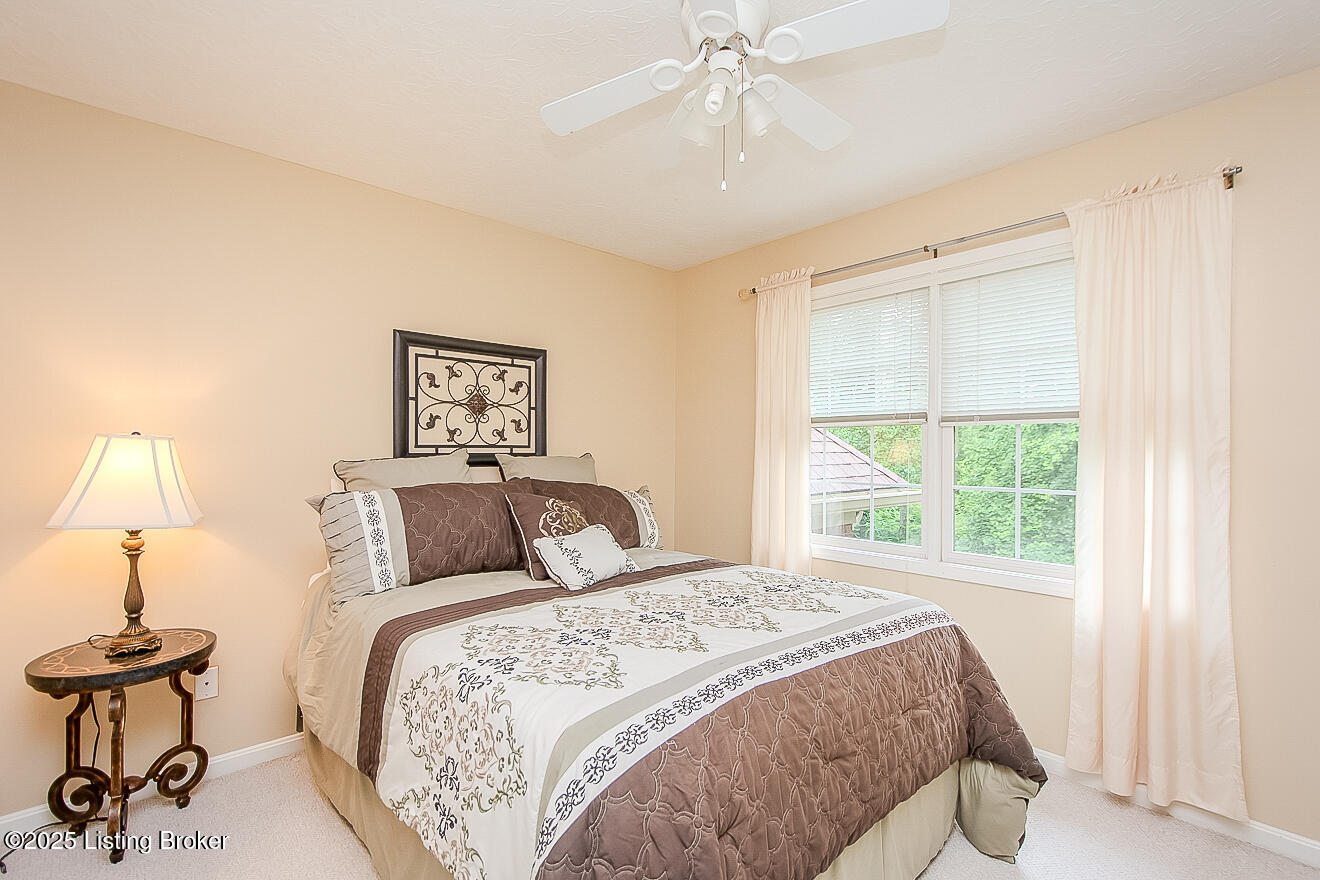 13811 Forest Bend Cir