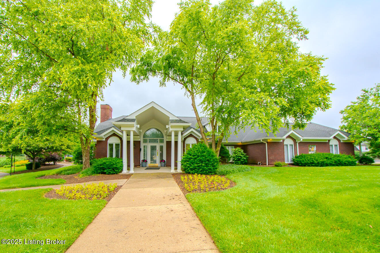 13811 Forest Bend Cir