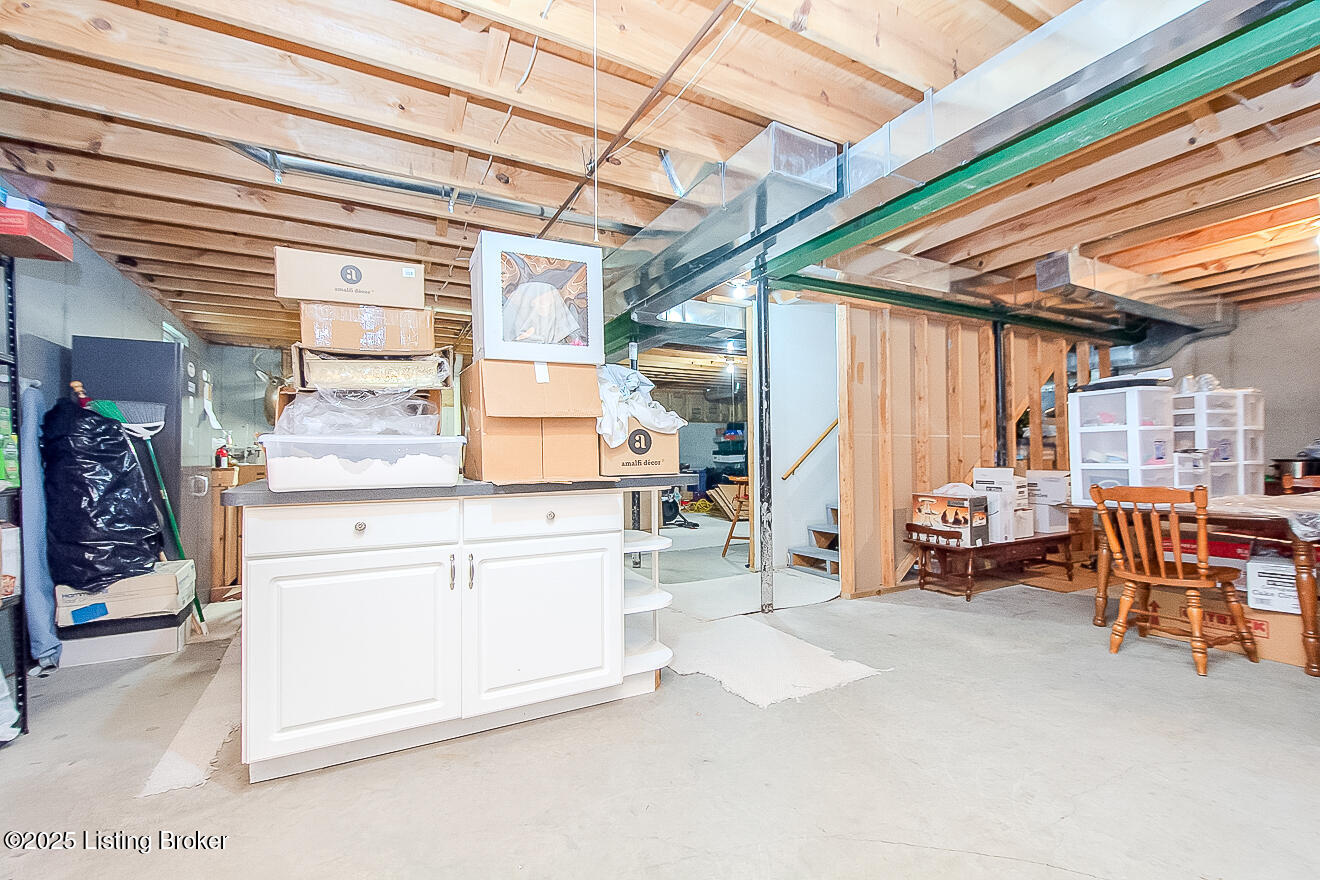 13811 Forest Bend Cir