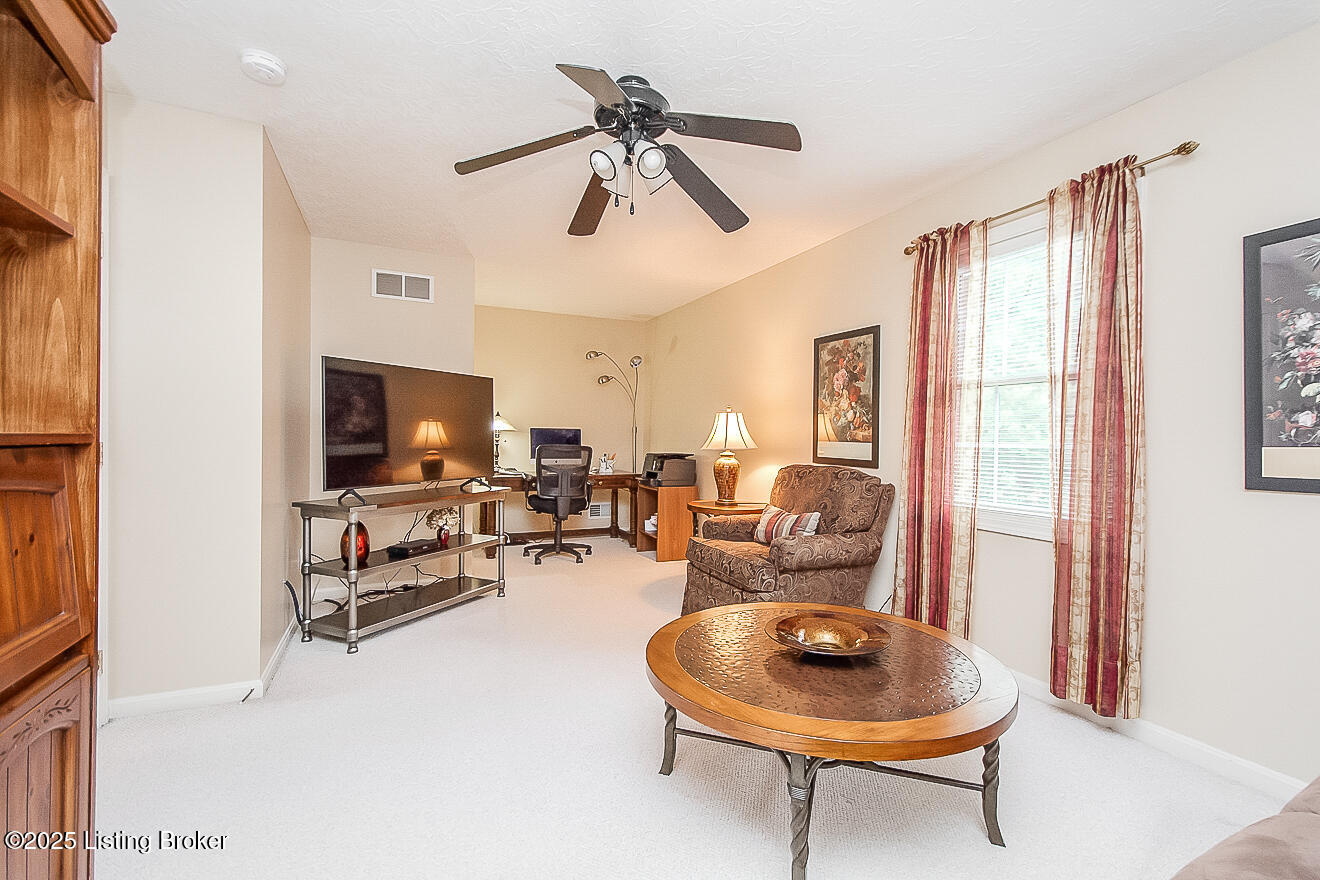 13811 Forest Bend Cir
