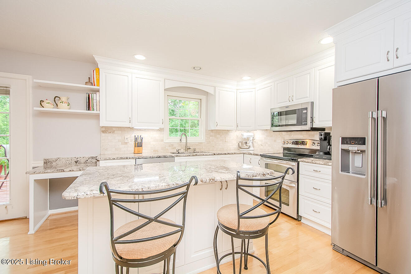 13811 Forest Bend Cir