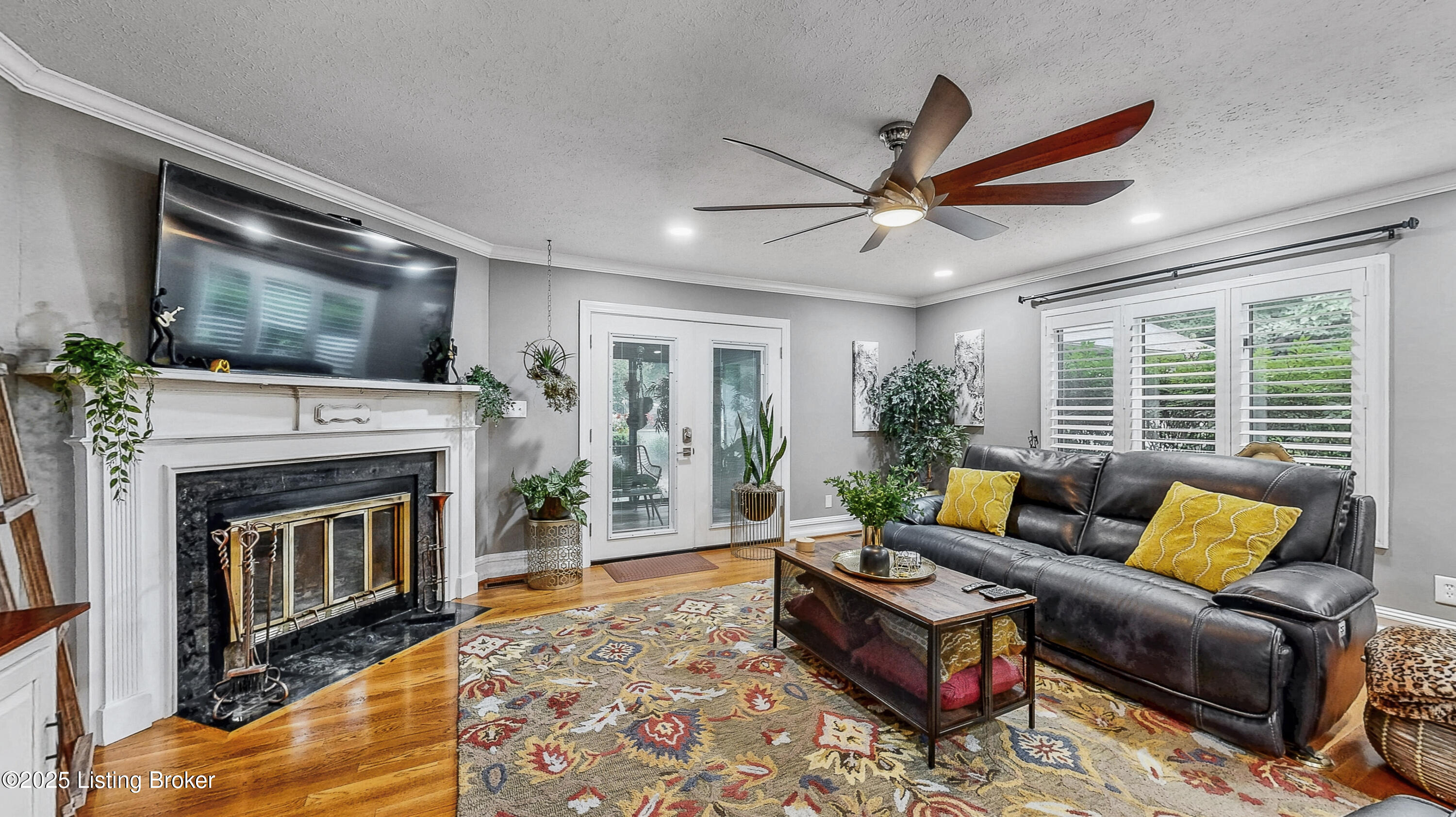 5531 Forest Lake Dr