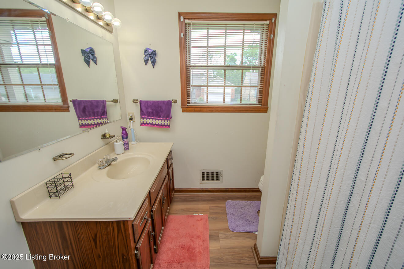 9010 Green Garden Ct
