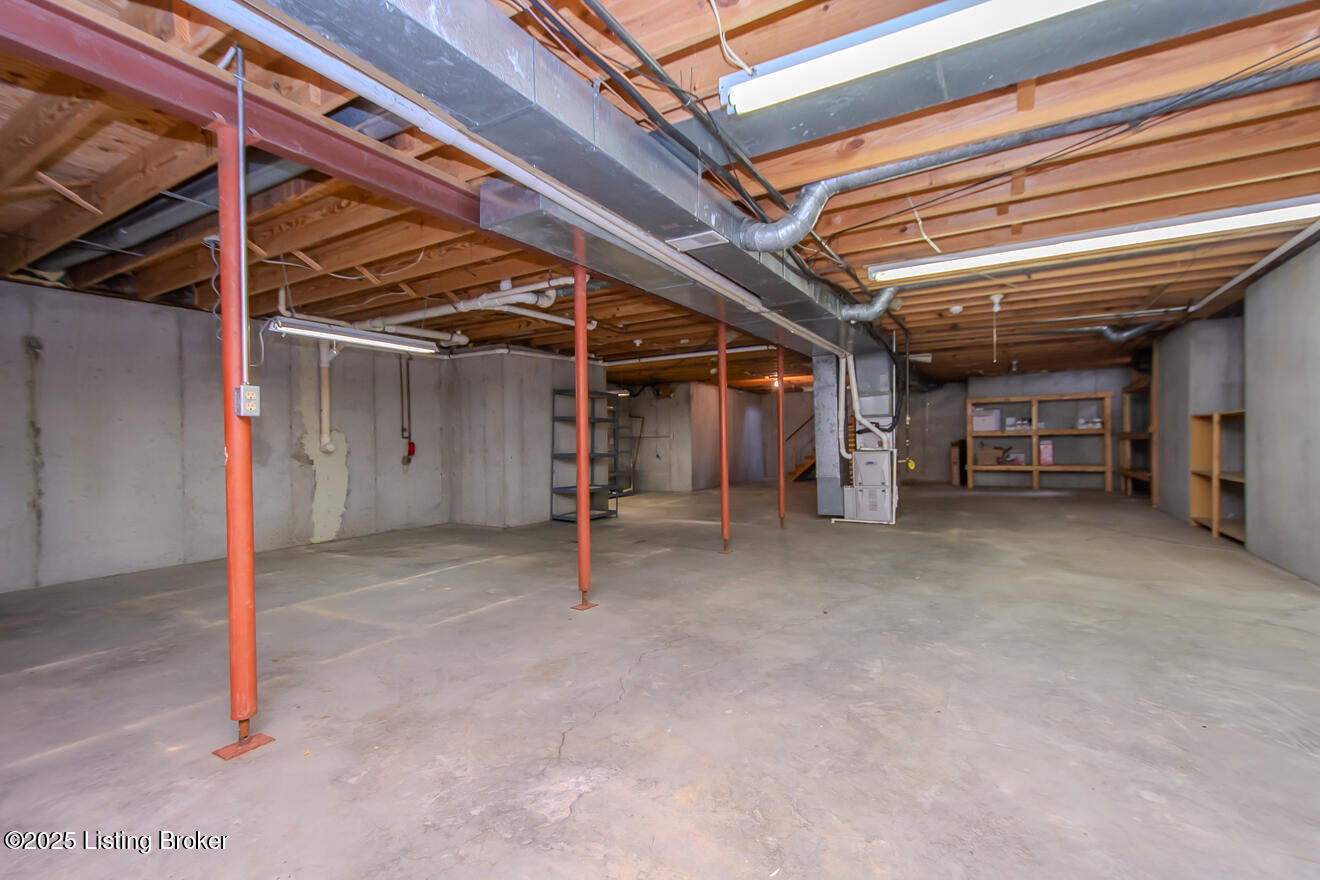 9010 Green Garden Ct
