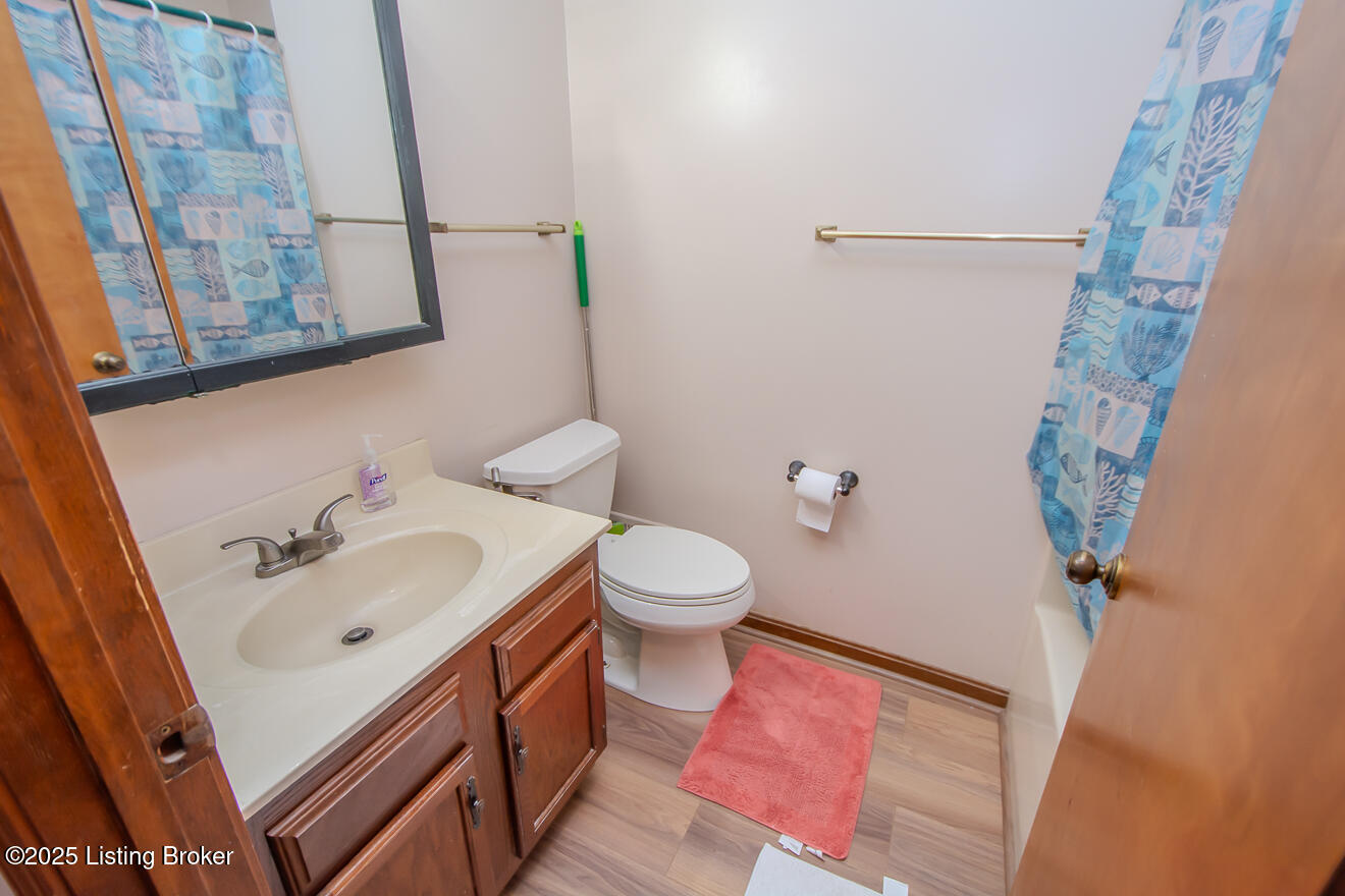 9010 Green Garden Ct